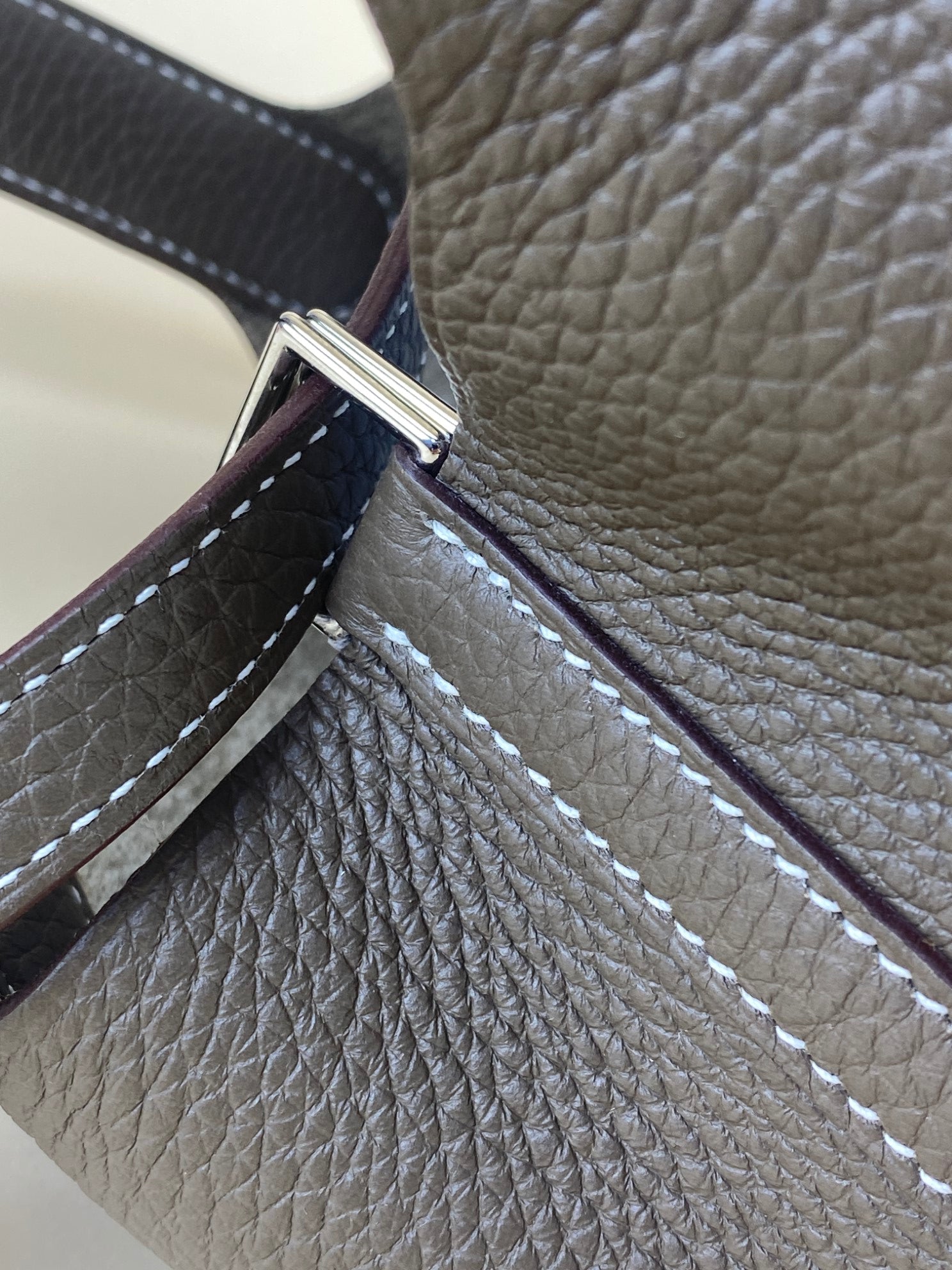 Hermes Etoupe Picotin 18 Bag