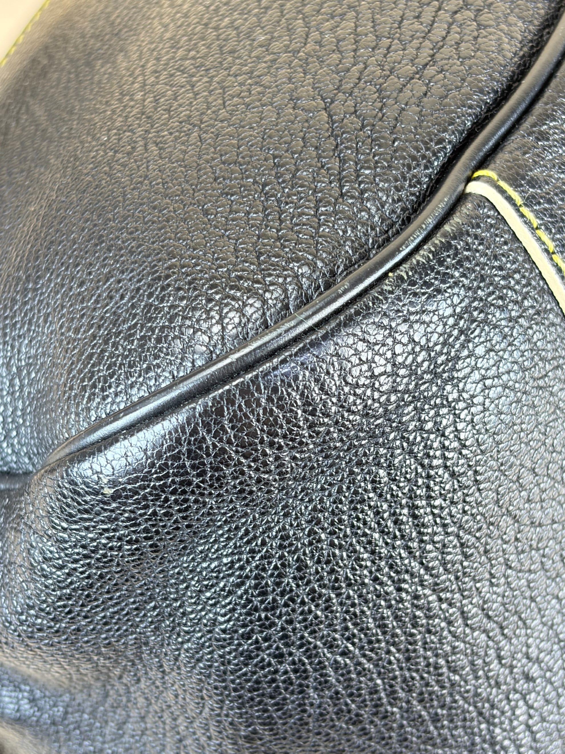 Louis Vuitton Black Suhali Le Confident Shoulder Bag