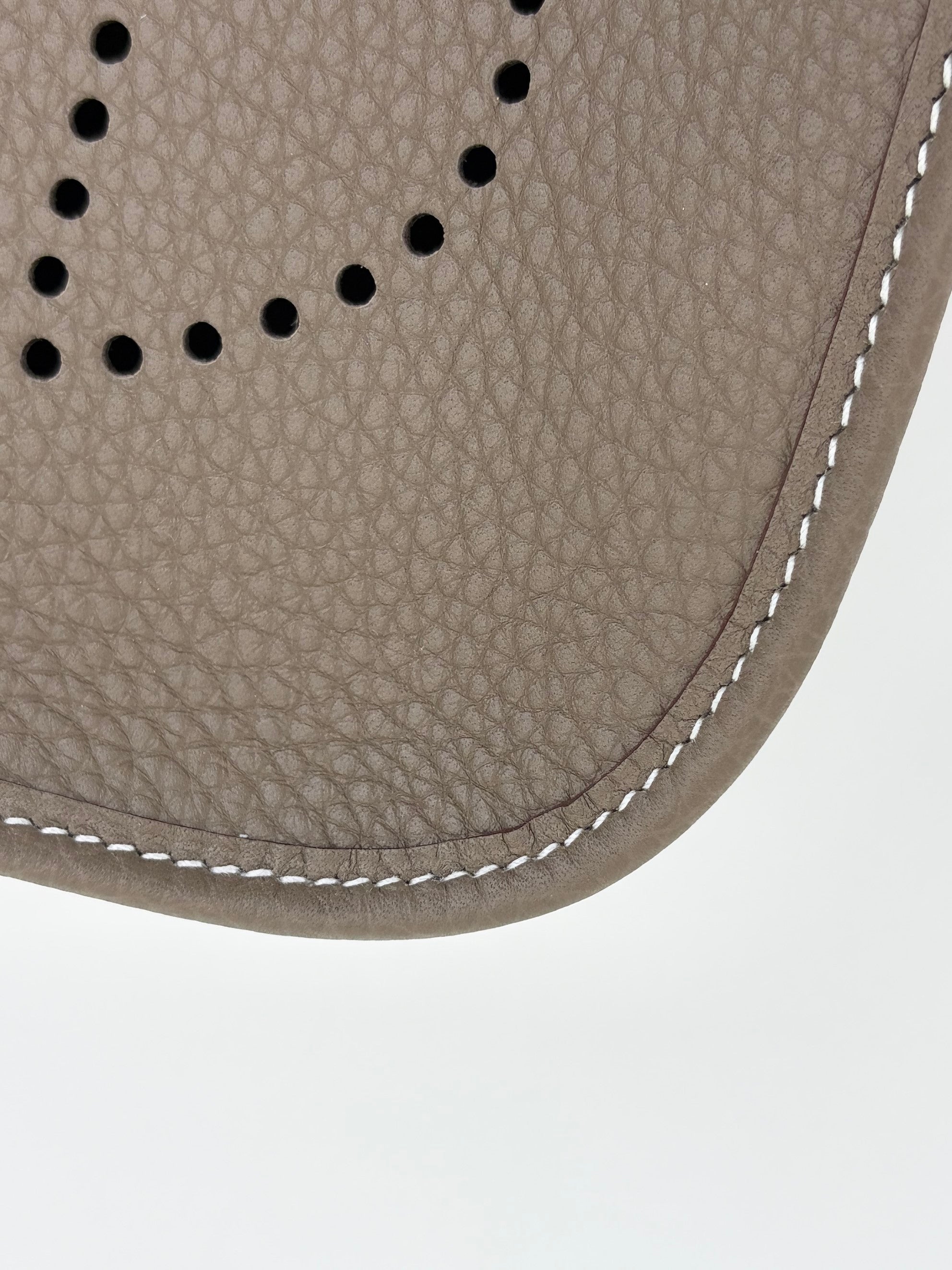 Hermes Etoupe taurillon Clemence leather Evelyne 16 amazone bag