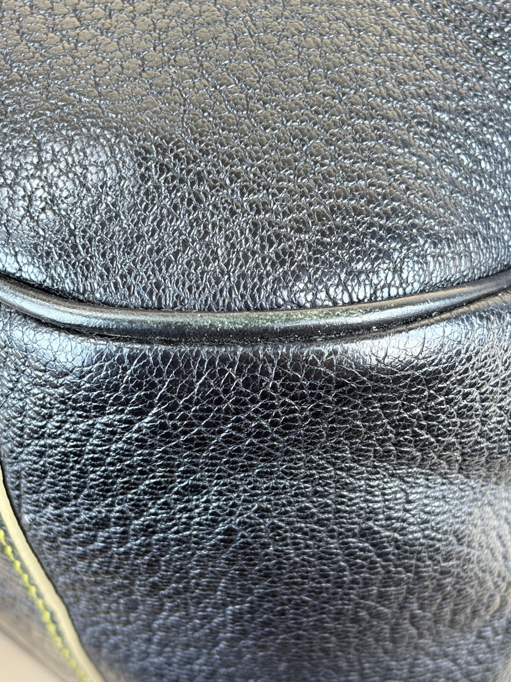 Louis Vuitton Black Suhali Le Confident Shoulder Bag