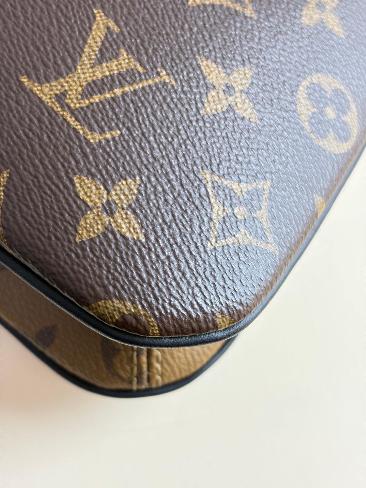 Louis Vuitton monogram reverse canvas black/ leather lv twinny