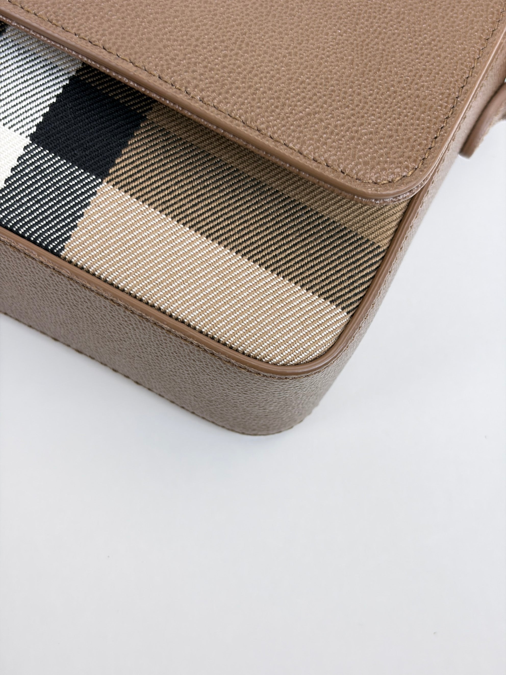 Burberry   beige earth check tartan mix new Hampshire crossbody bag