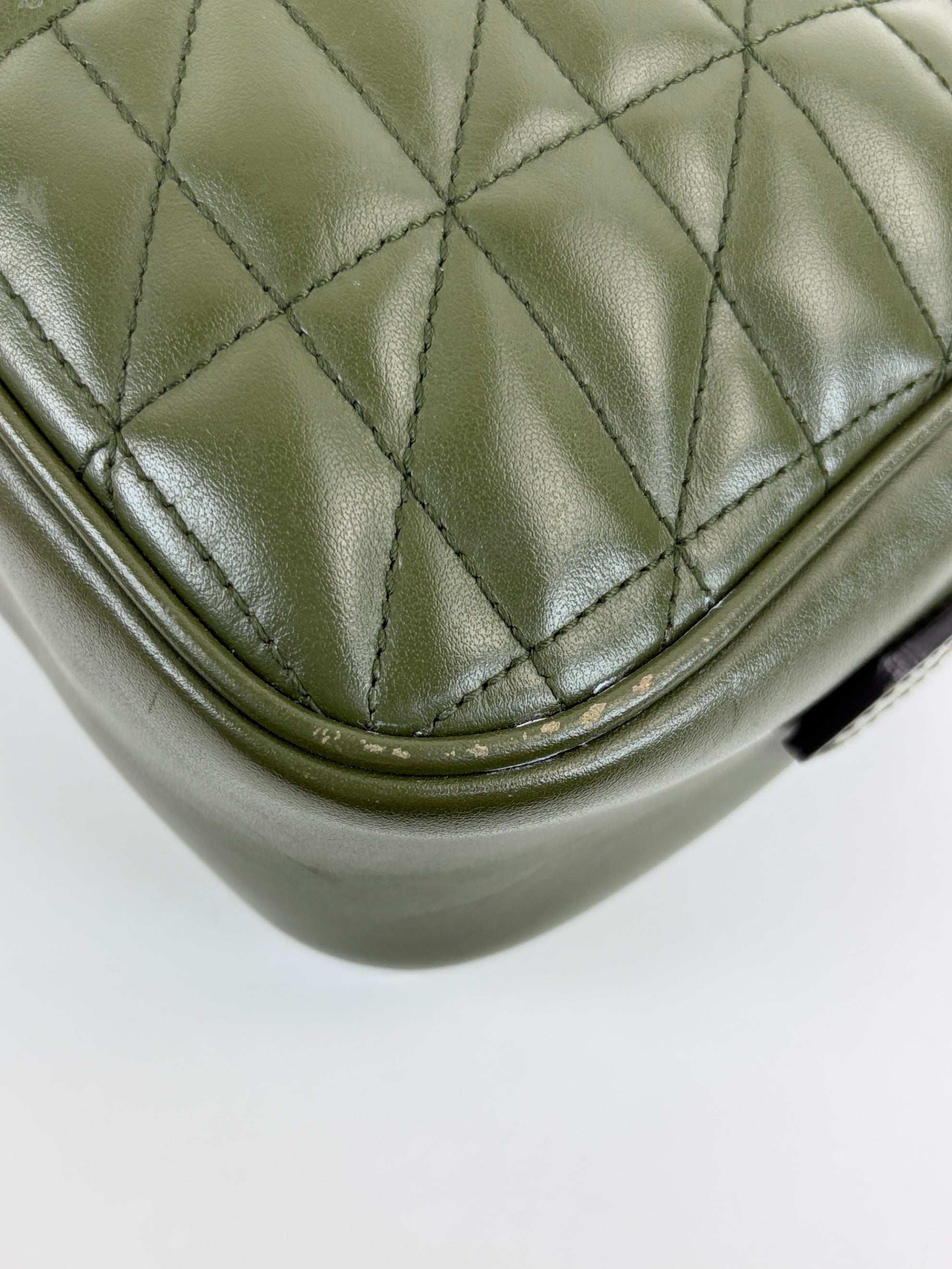 Gucci olive marmont matelasse camera cross body