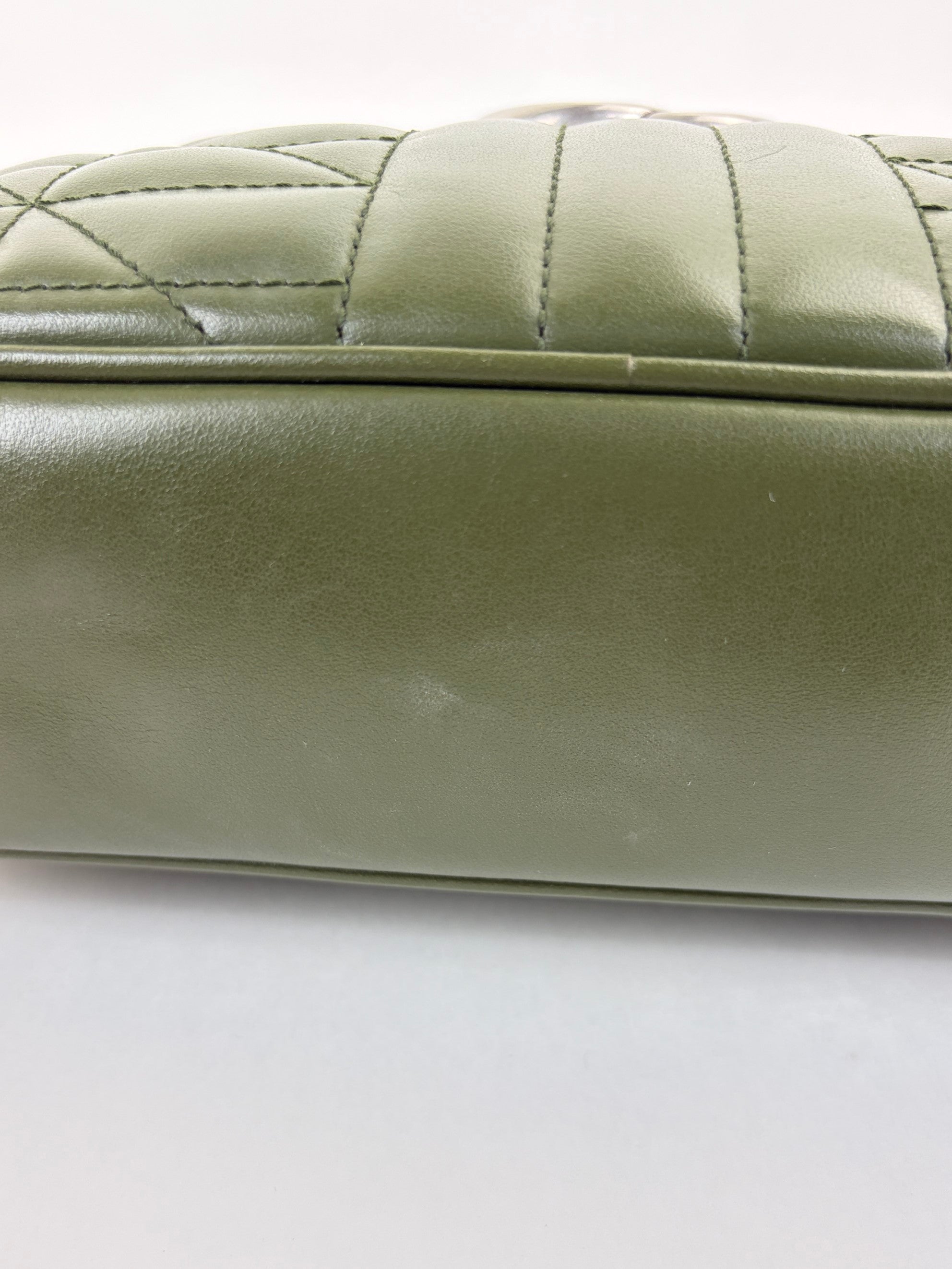Gucci olive marmont matelasse camera cross body