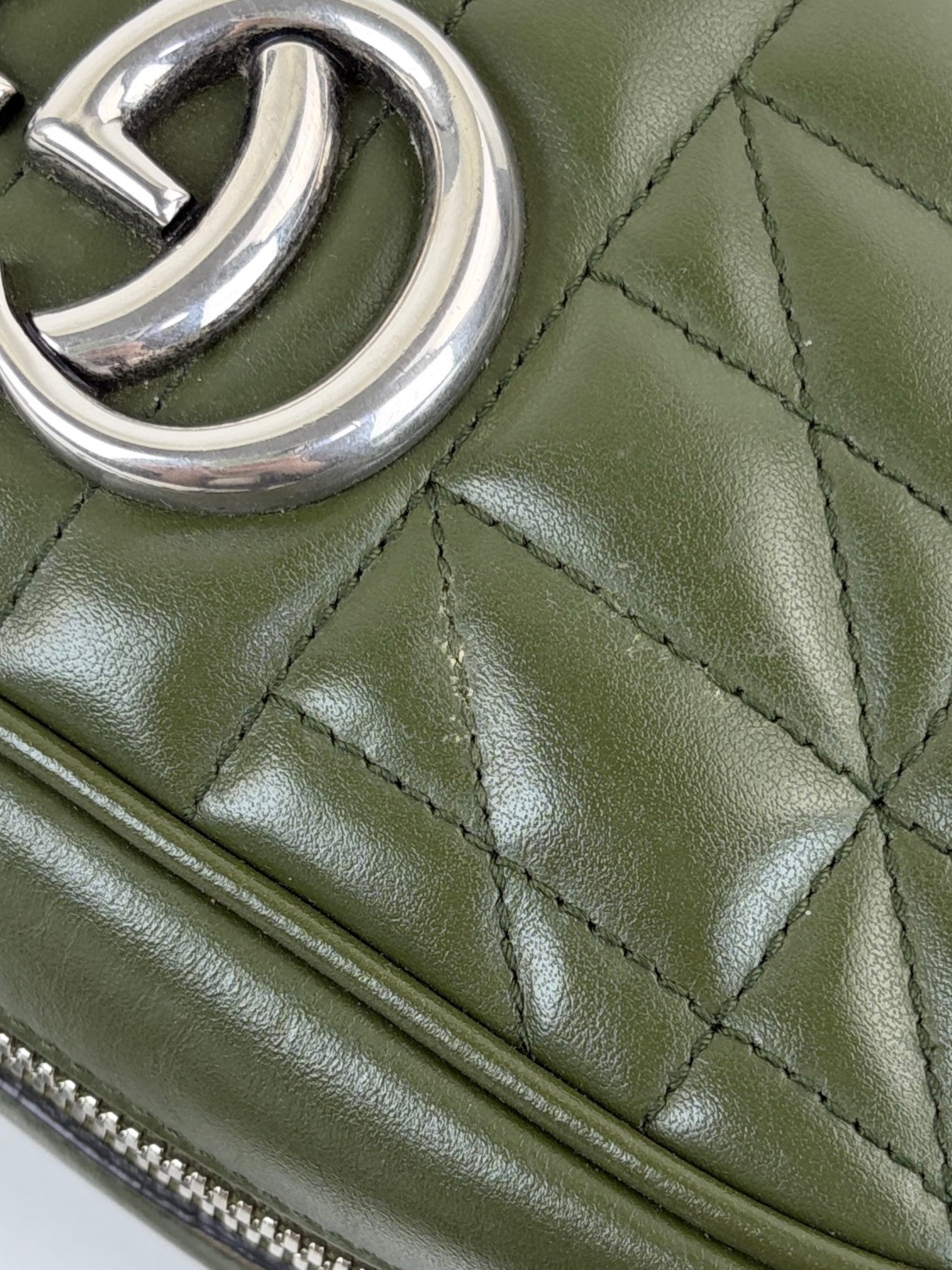 Gucci olive marmont matelasse camera cross body