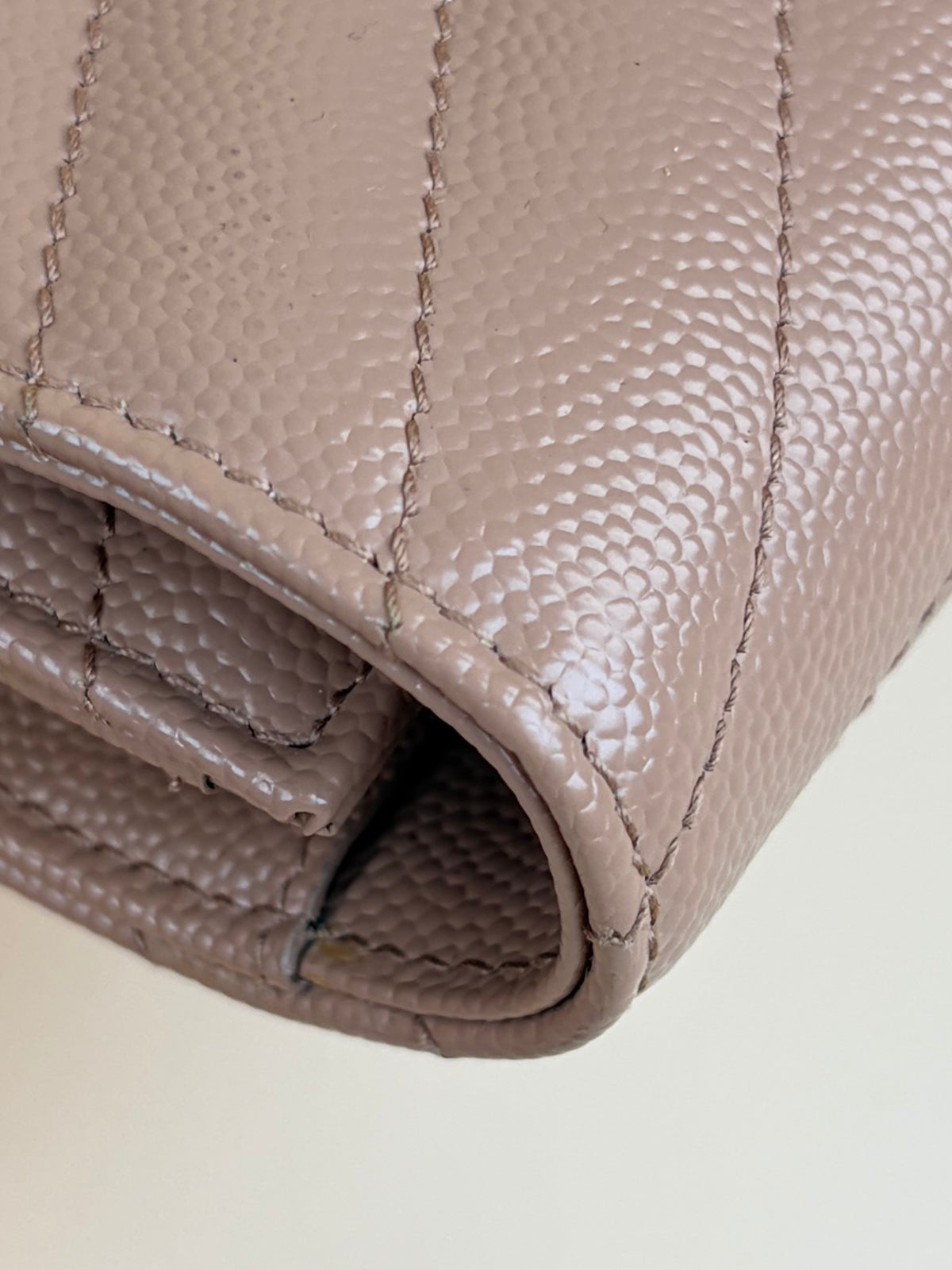 ysl vintage peach grain de poudre leather Cassandre flap