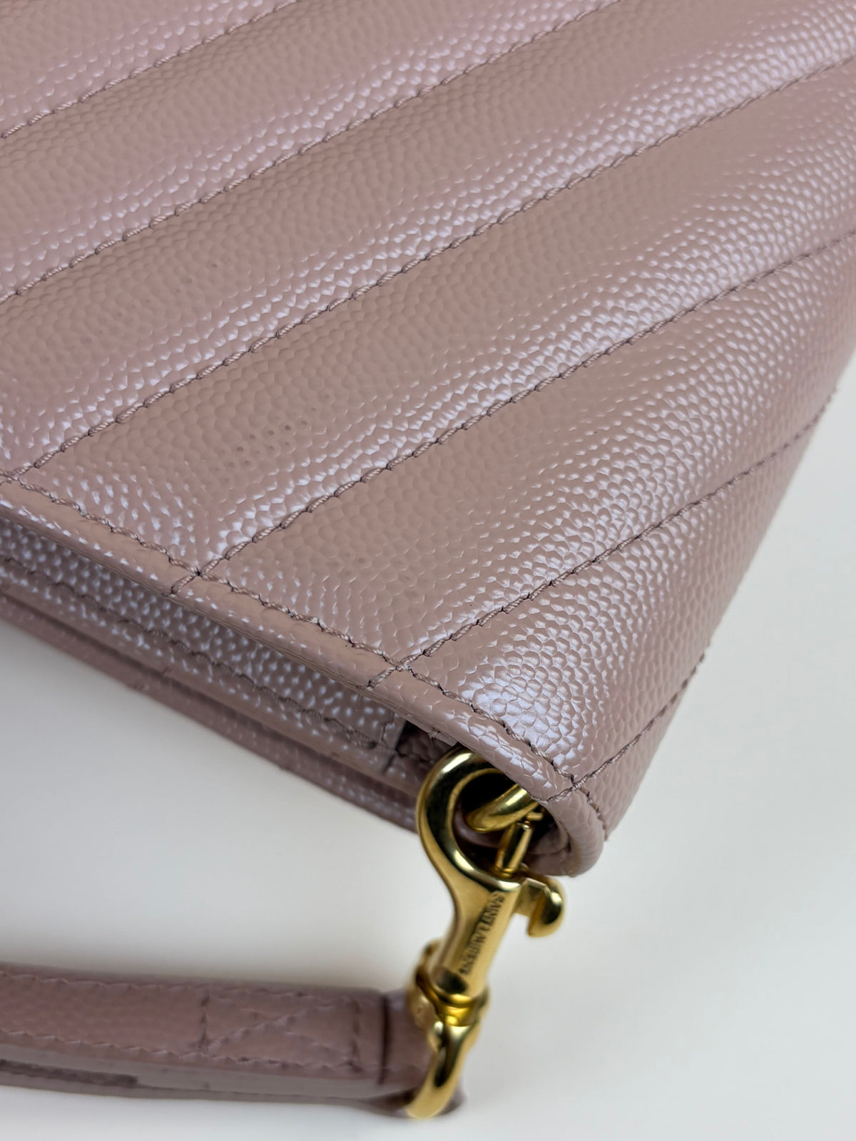 ysl vintage peach grain de poudre leather Cassandre flap