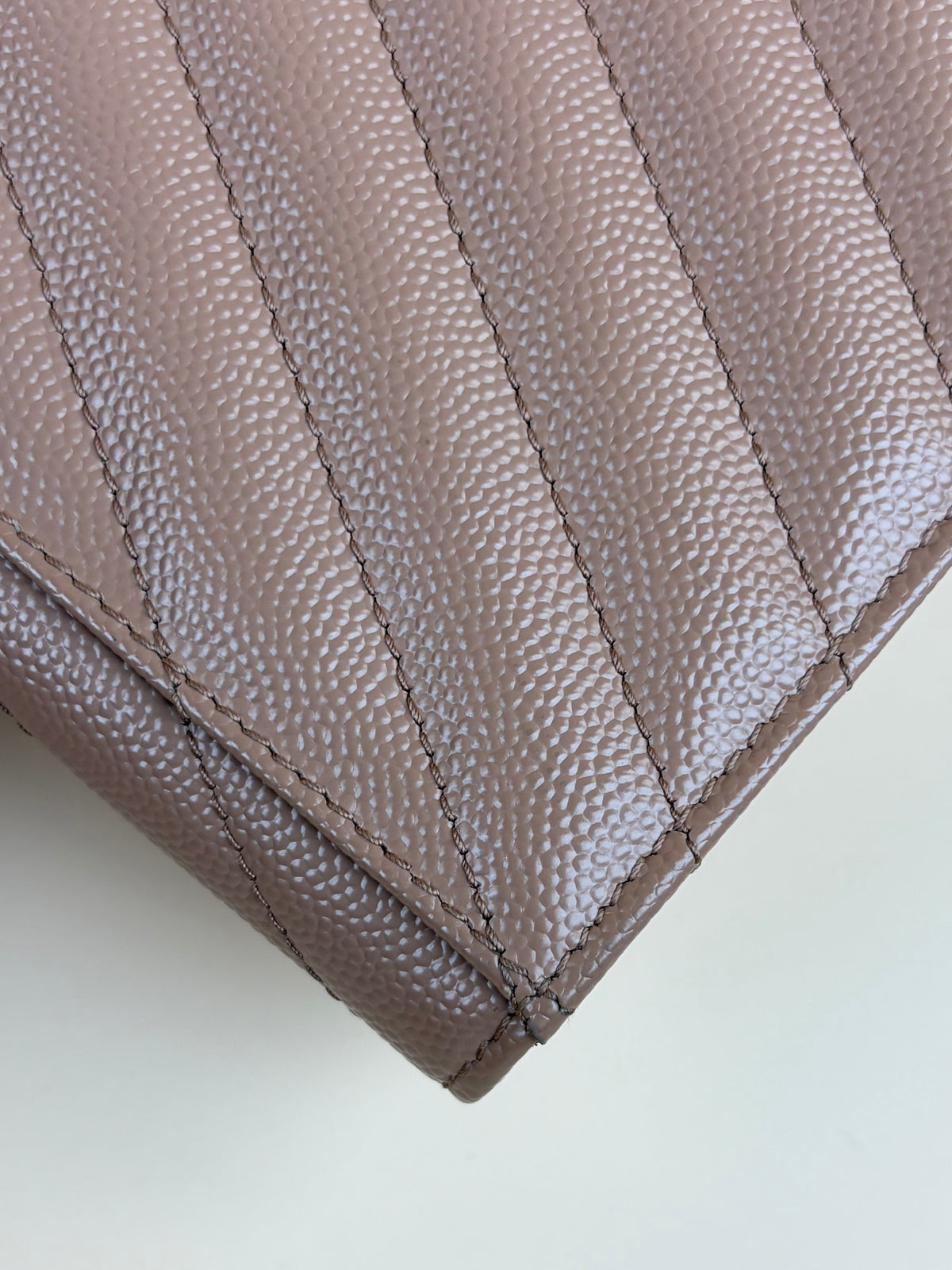 ysl vintage peach grain de poudre leather Cassandre flap