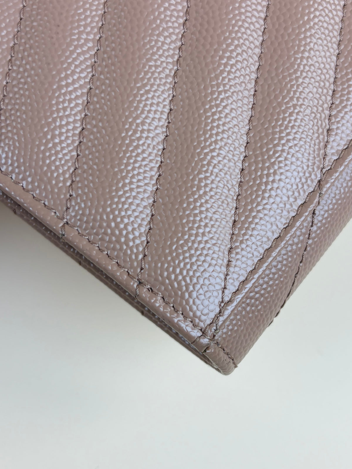 ysl vintage peach grain de poudre leather Cassandre flap
