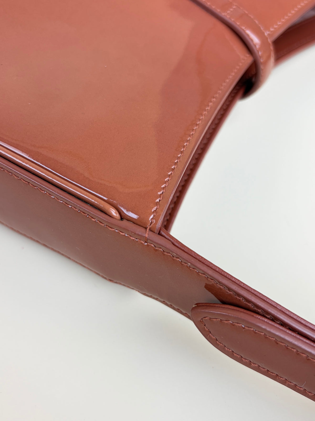 YSL mild rose patent leather LE5A7 hobo bag