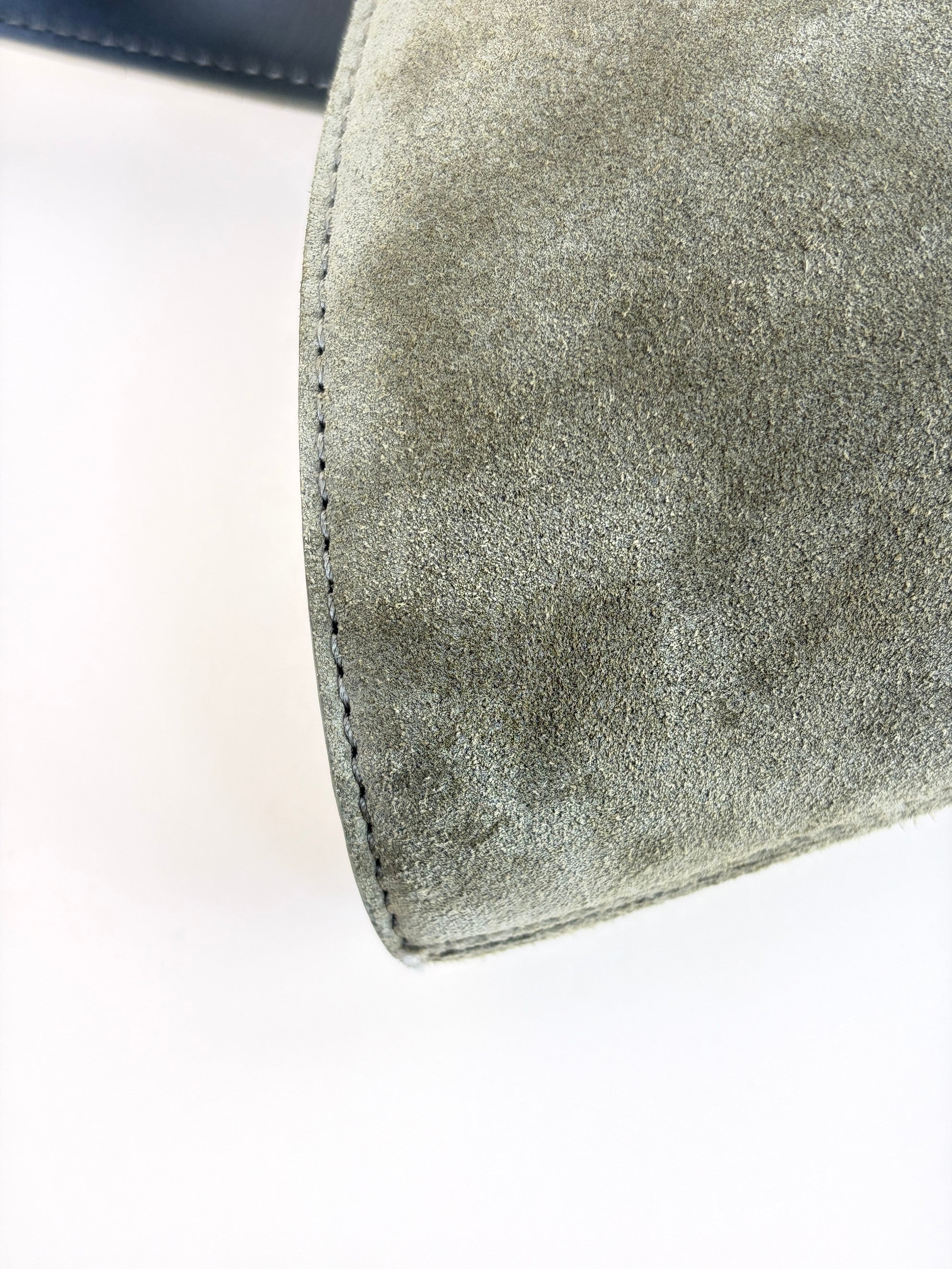 Jacquemus  le bamboula moyen suede bucket bag