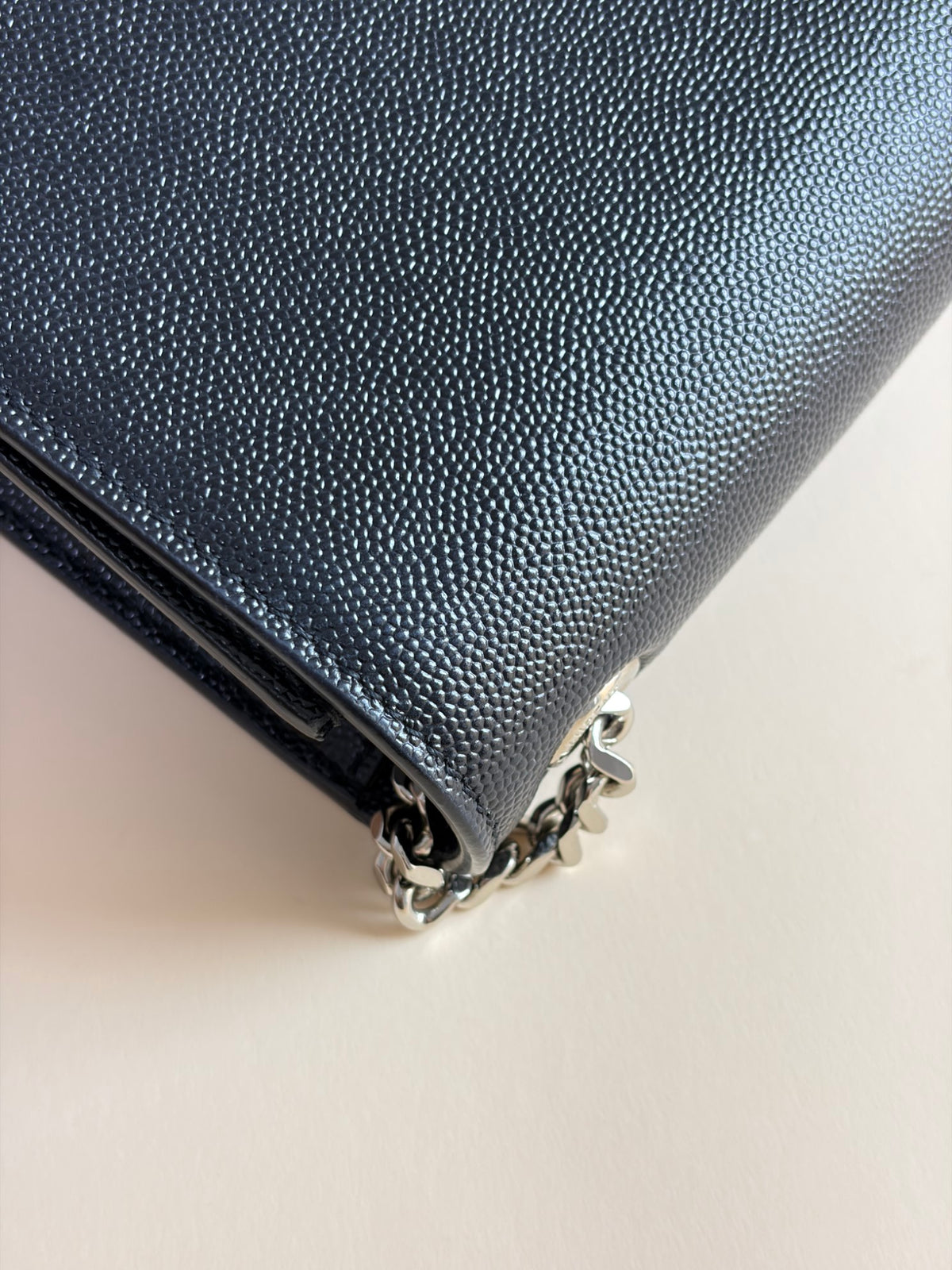 ysl black Kate medium