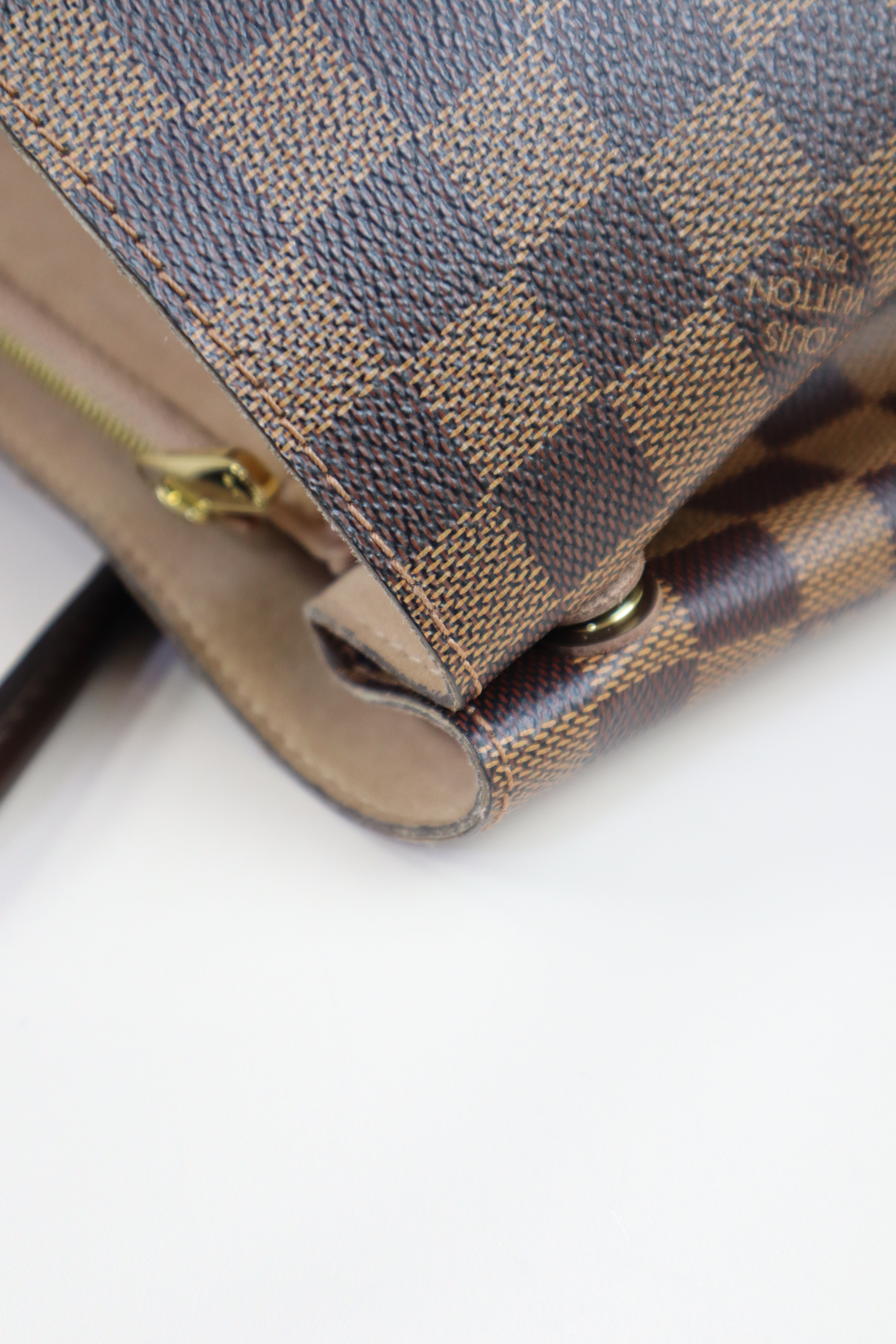 Louis Vuitton Damier Ebene Kensington Tote Bag