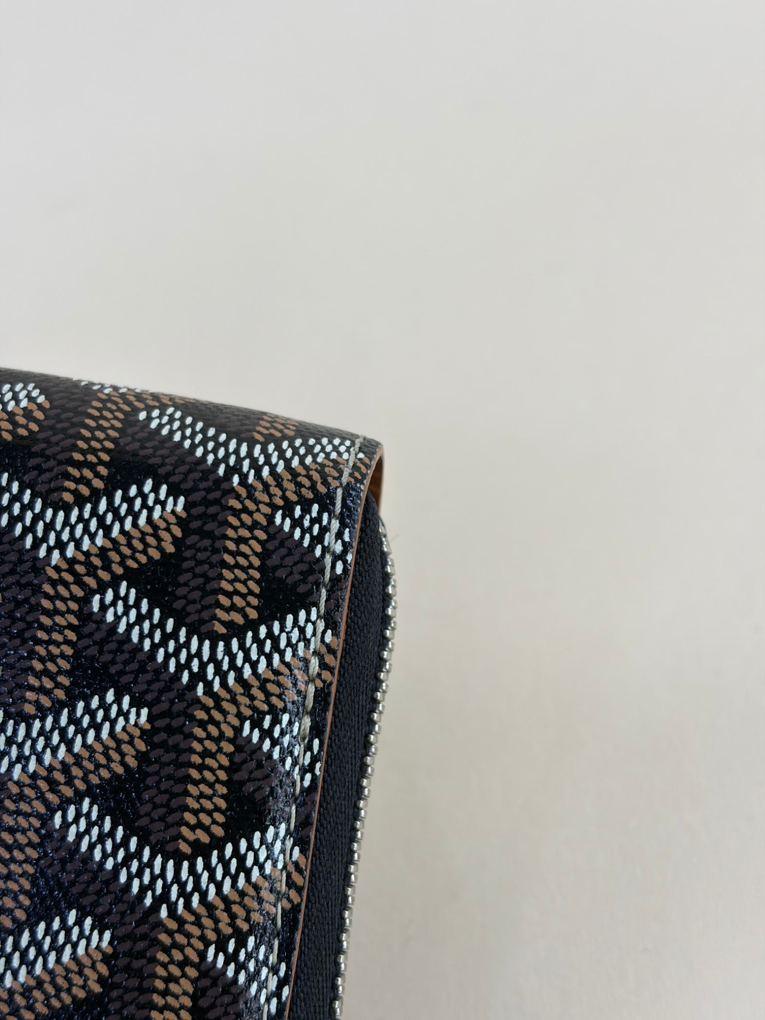 Goyard Bicolor Matignon GM Zip Wallet