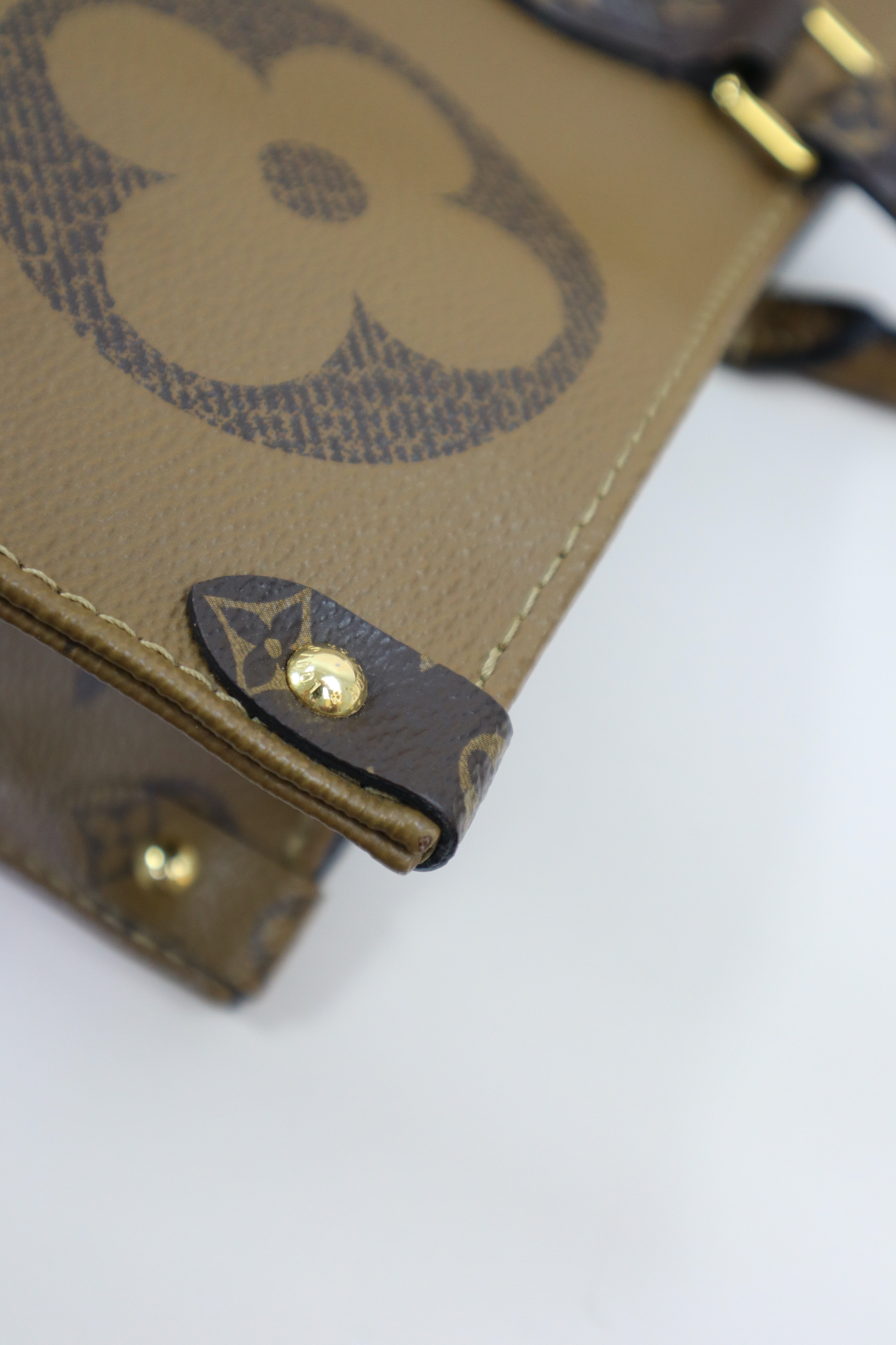Louis Vuitton Monogram Onthego GM Bag