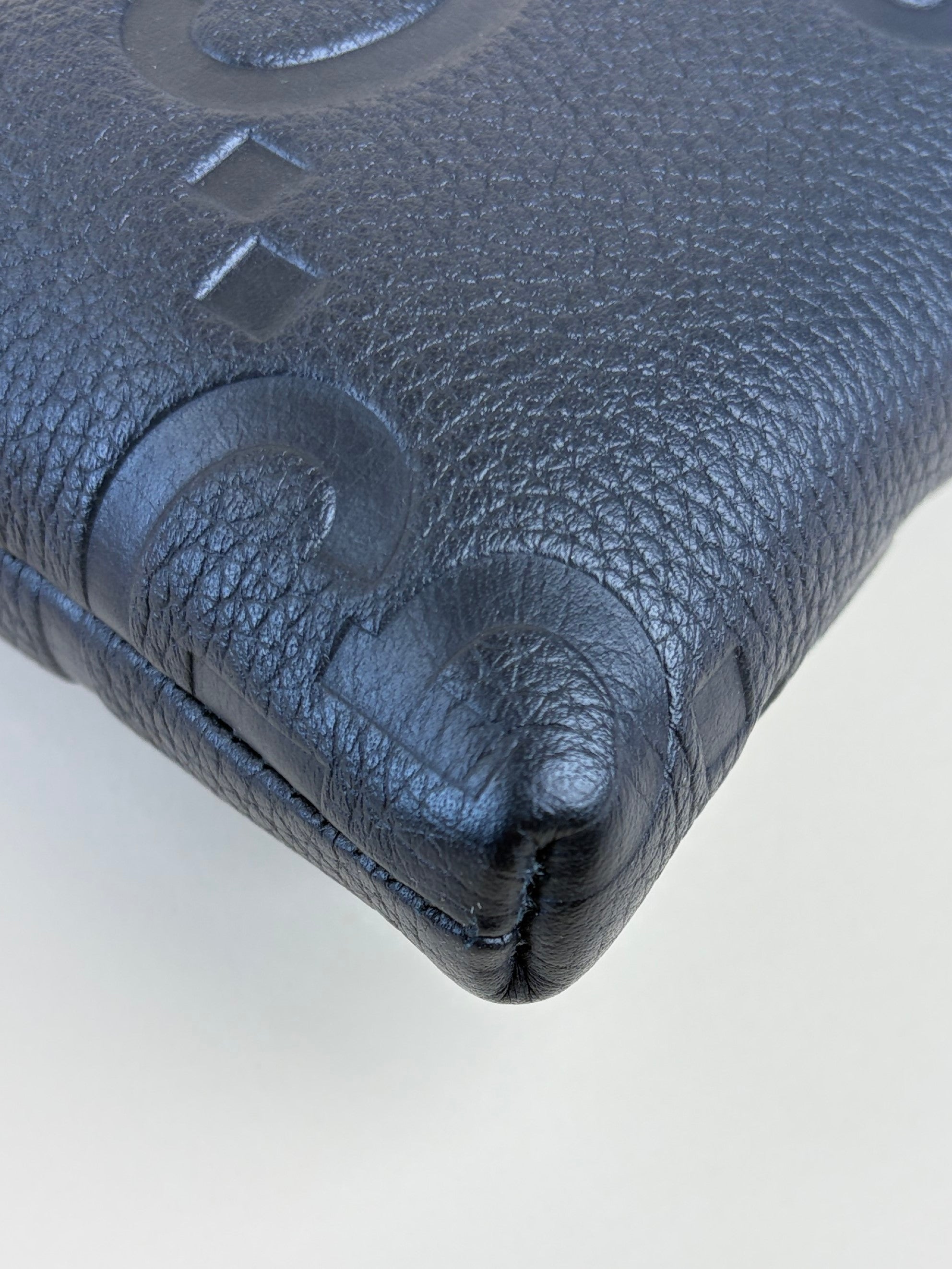 Gucci black jumbo gg document case pouch