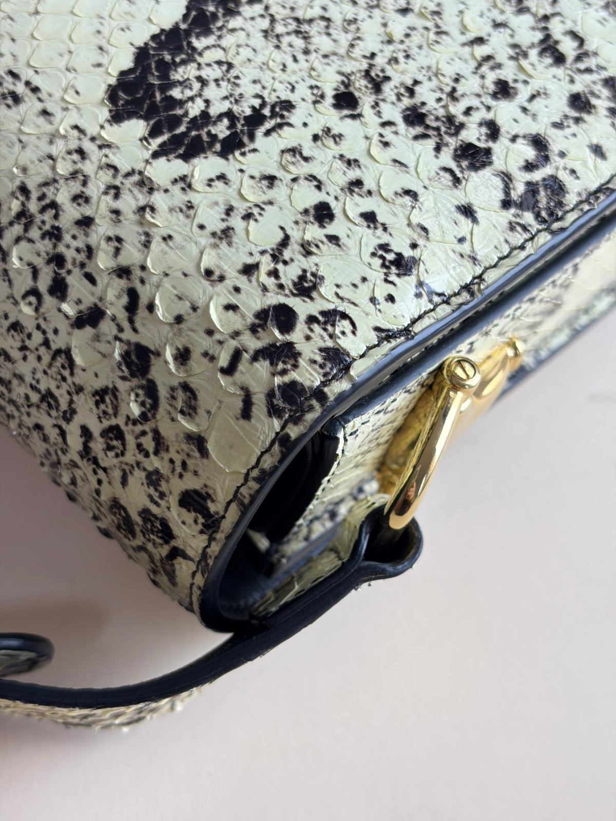 Gucci natural python leather horse bit 1955 medium
