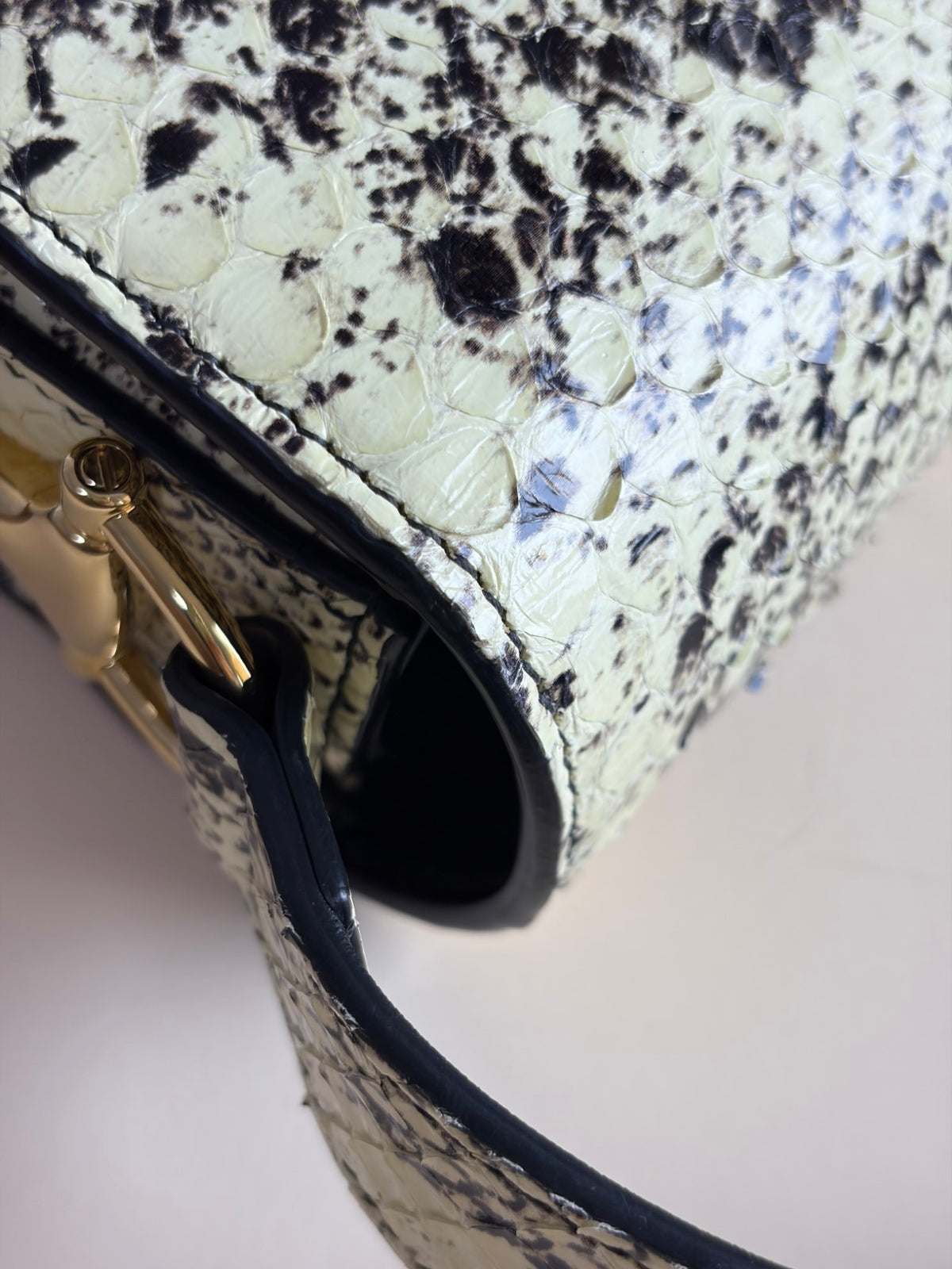 Gucci natural python leather horse bit 1955 medium
