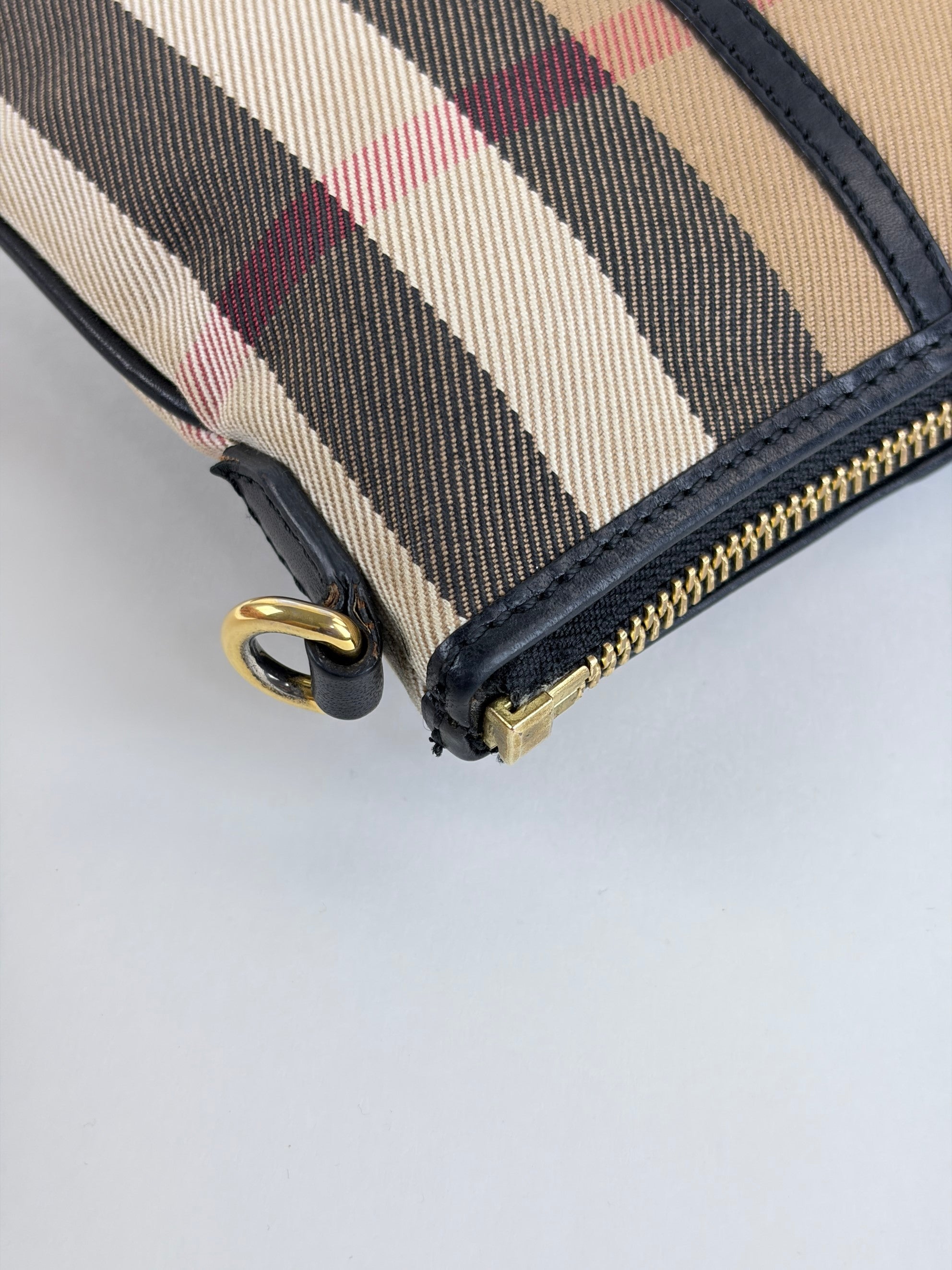 Burberry black leather /house check canvas Peyton