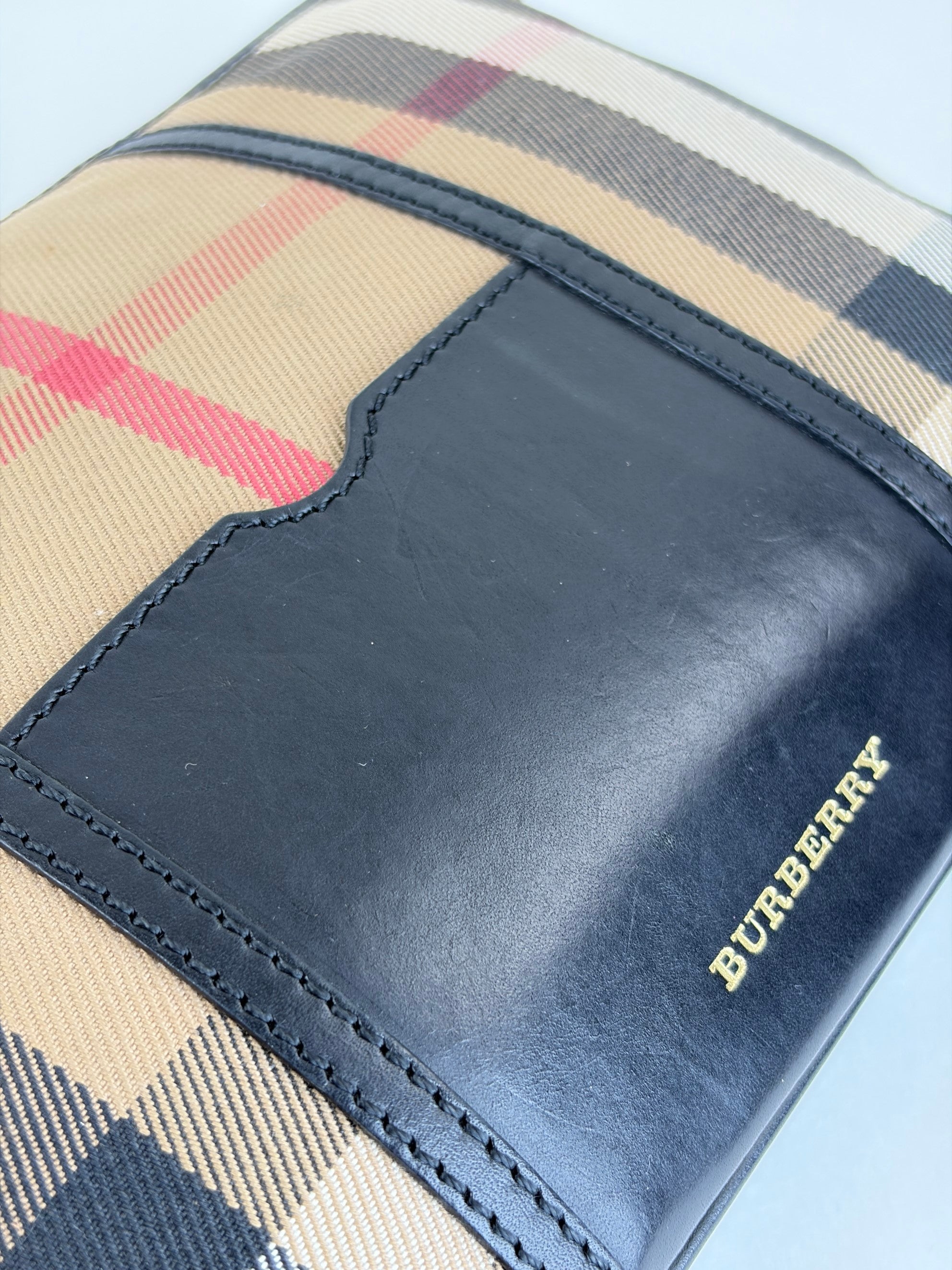 Burberry black leather /house check canvas Peyton