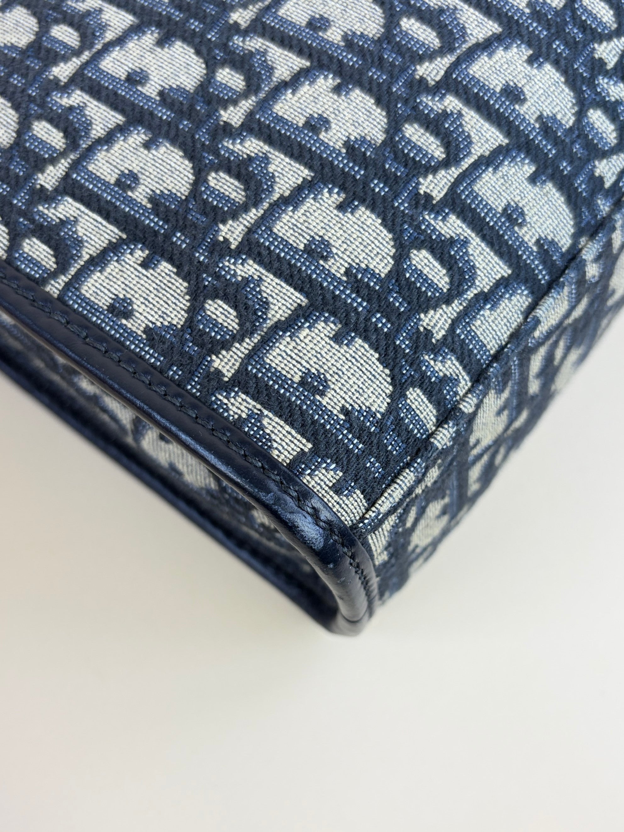 Christian Dior Blue Montaigne 30 Pouch