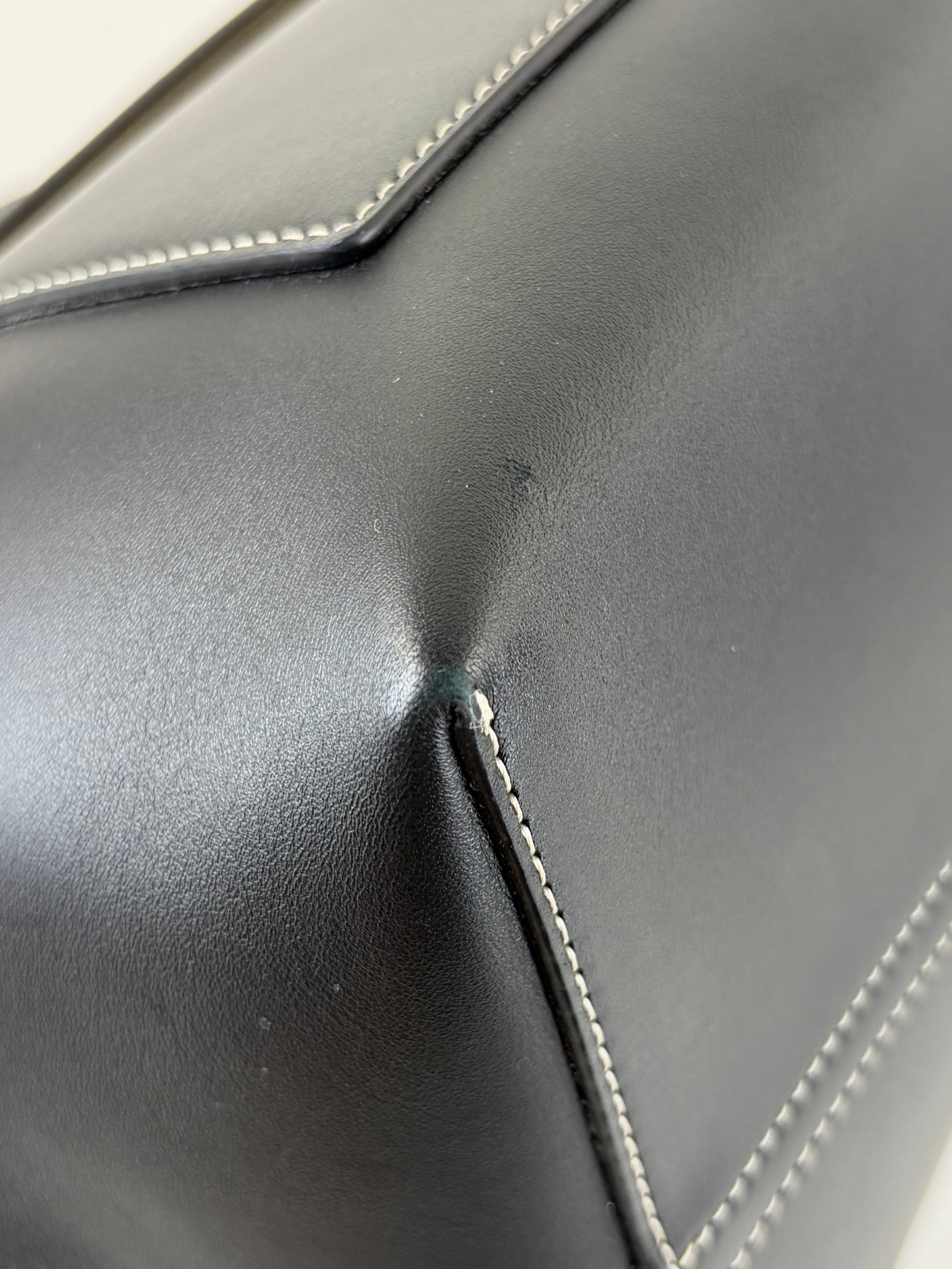Burberry black calfskin small pocket tote bag
