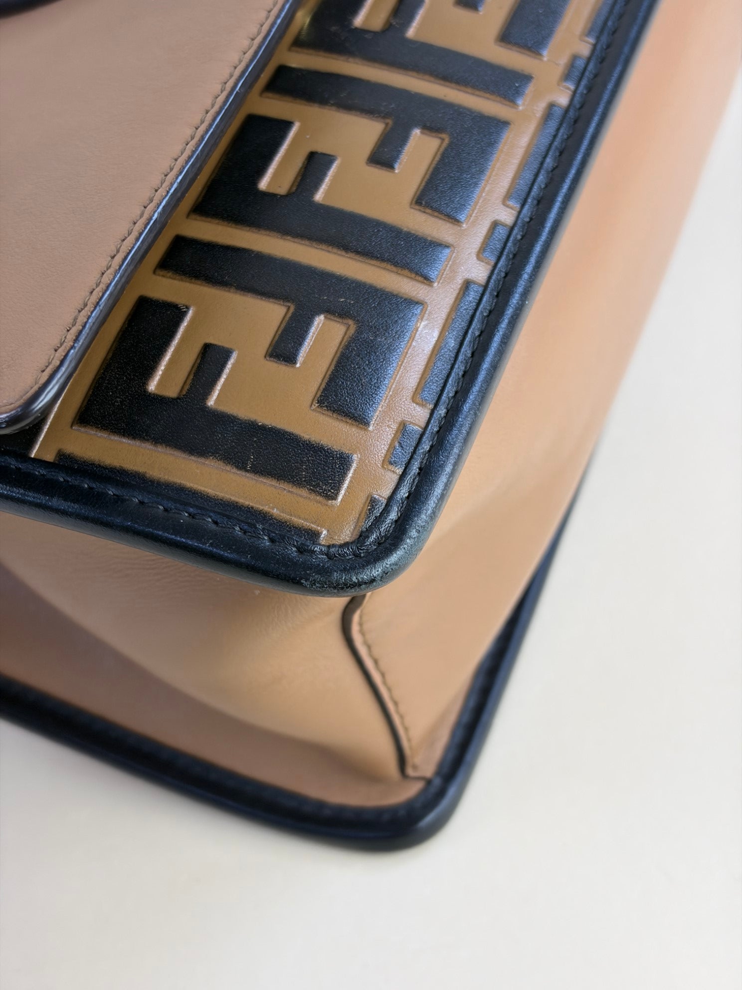 Fendi ff logo Zucca camel and black Kan I