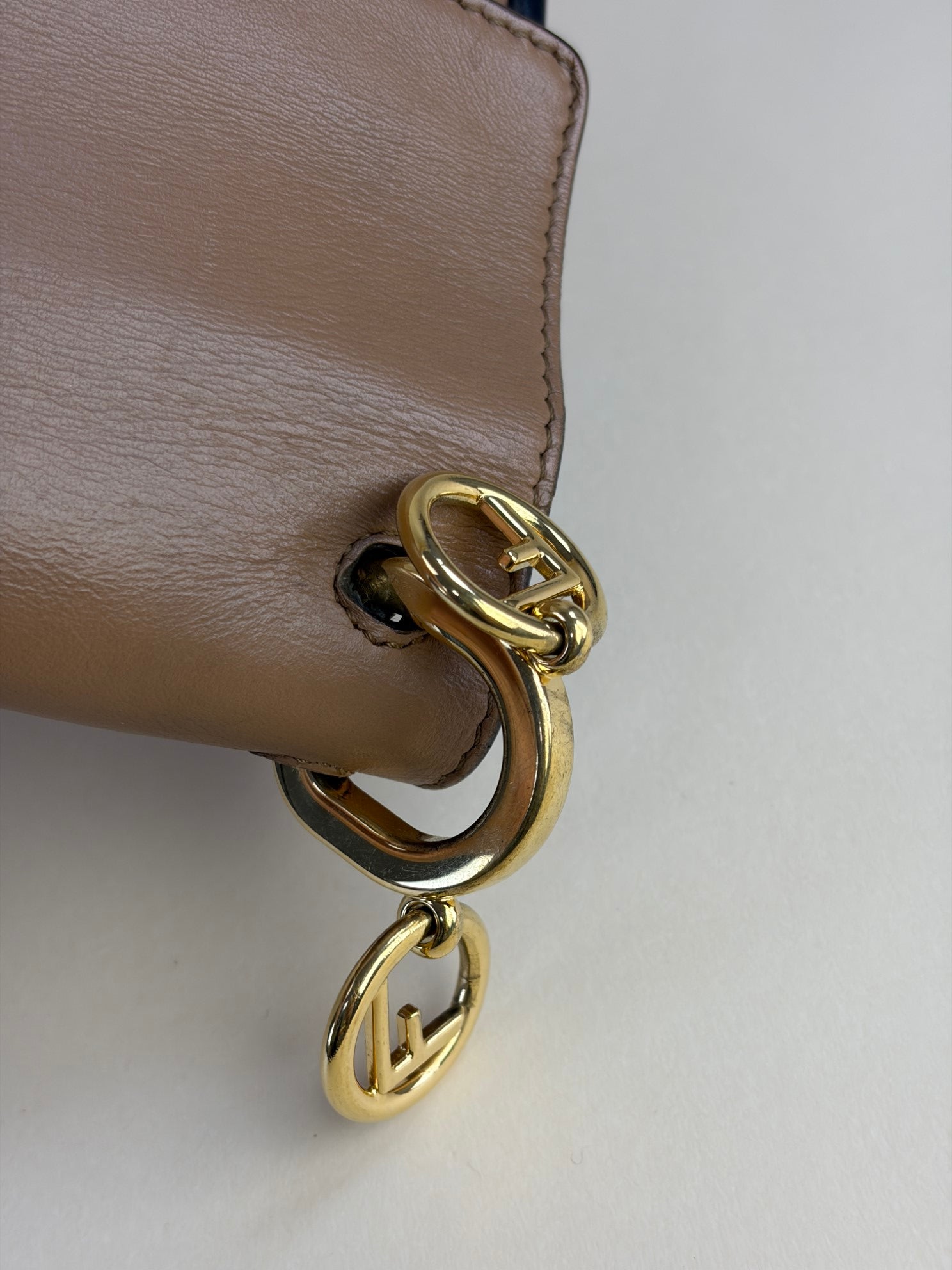 Fendi ff logo Zucca camel and black Kan I