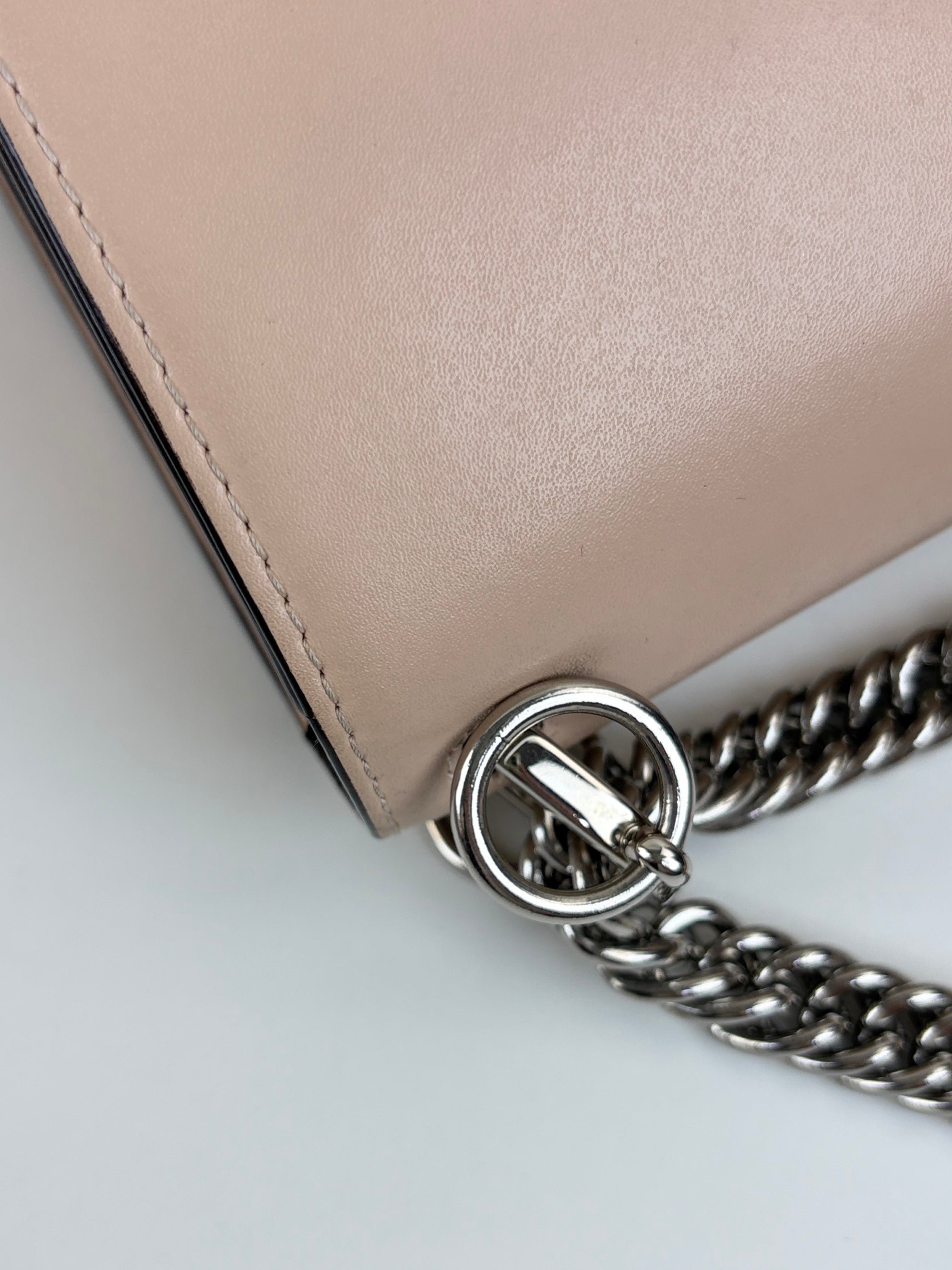 Fendi Pouder pink calfskin small kan i shoulder bag