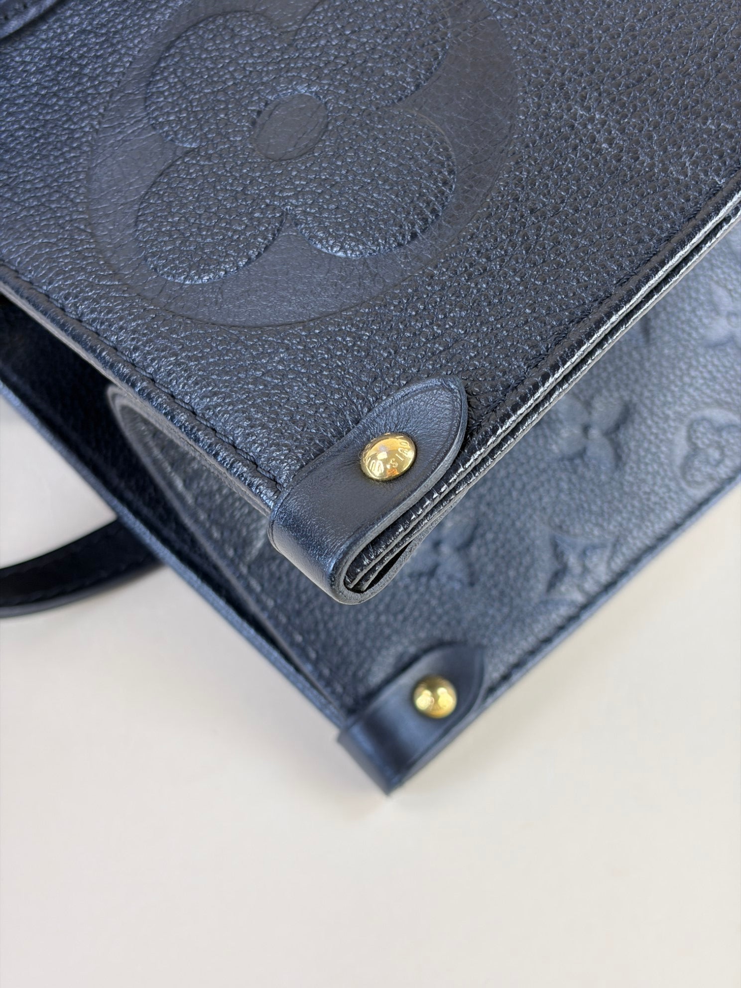 Louis Vuitton Black Monogram empreinte Onthego gm