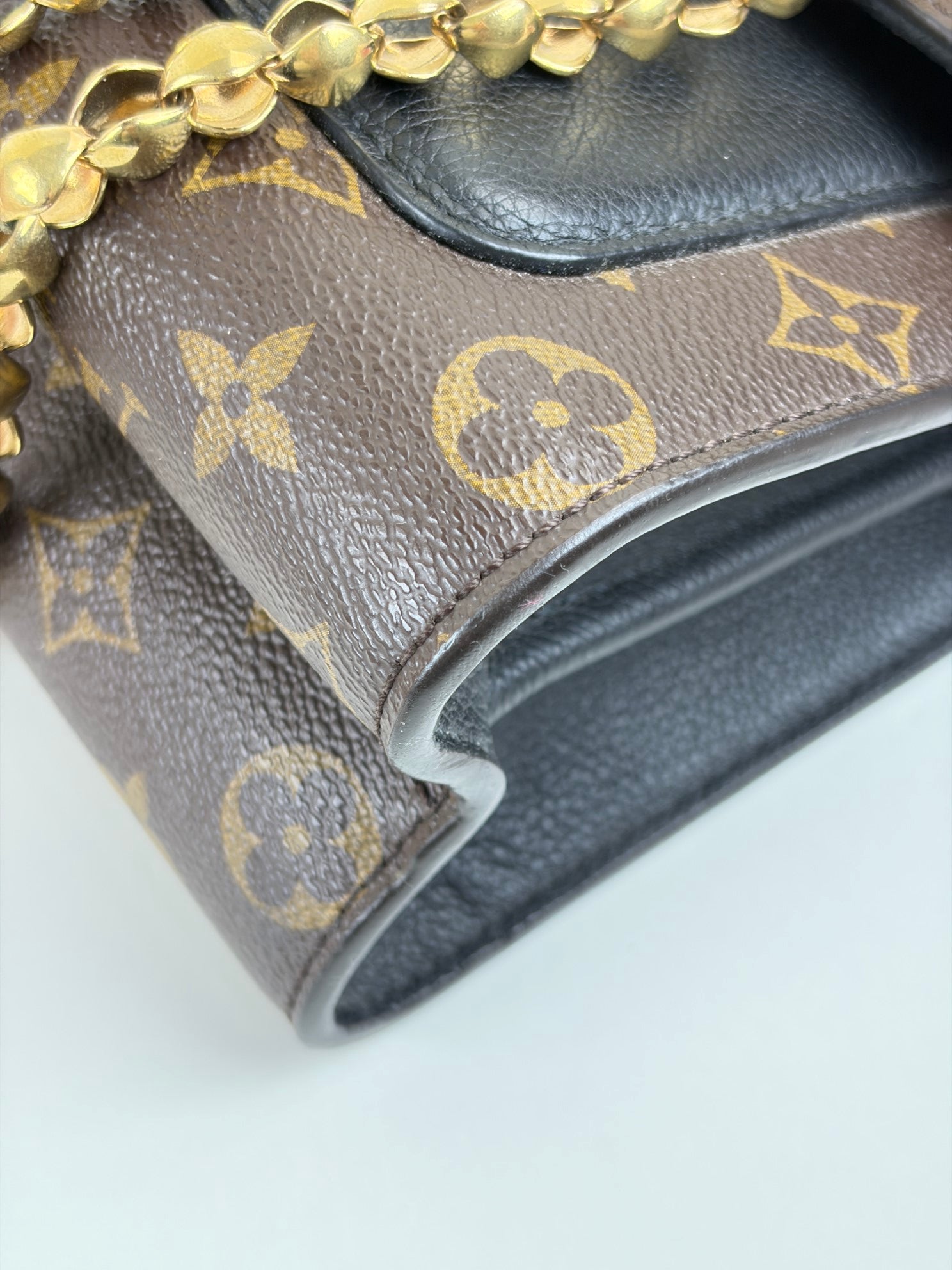 louis Vuitton monogram canvas black victories