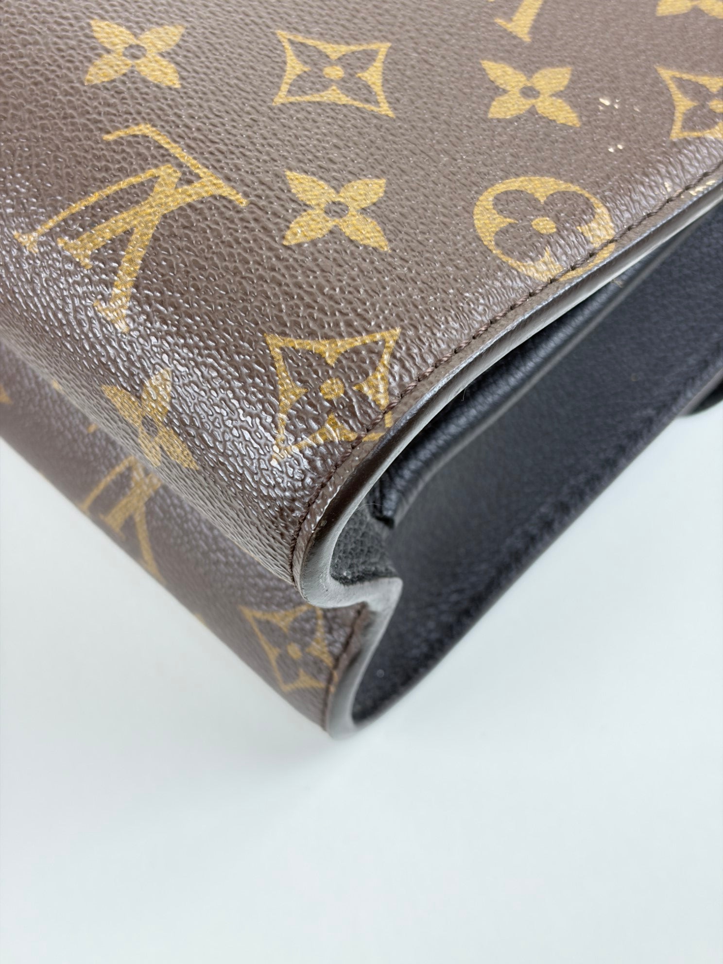 louis Vuitton monogram canvas black victories
