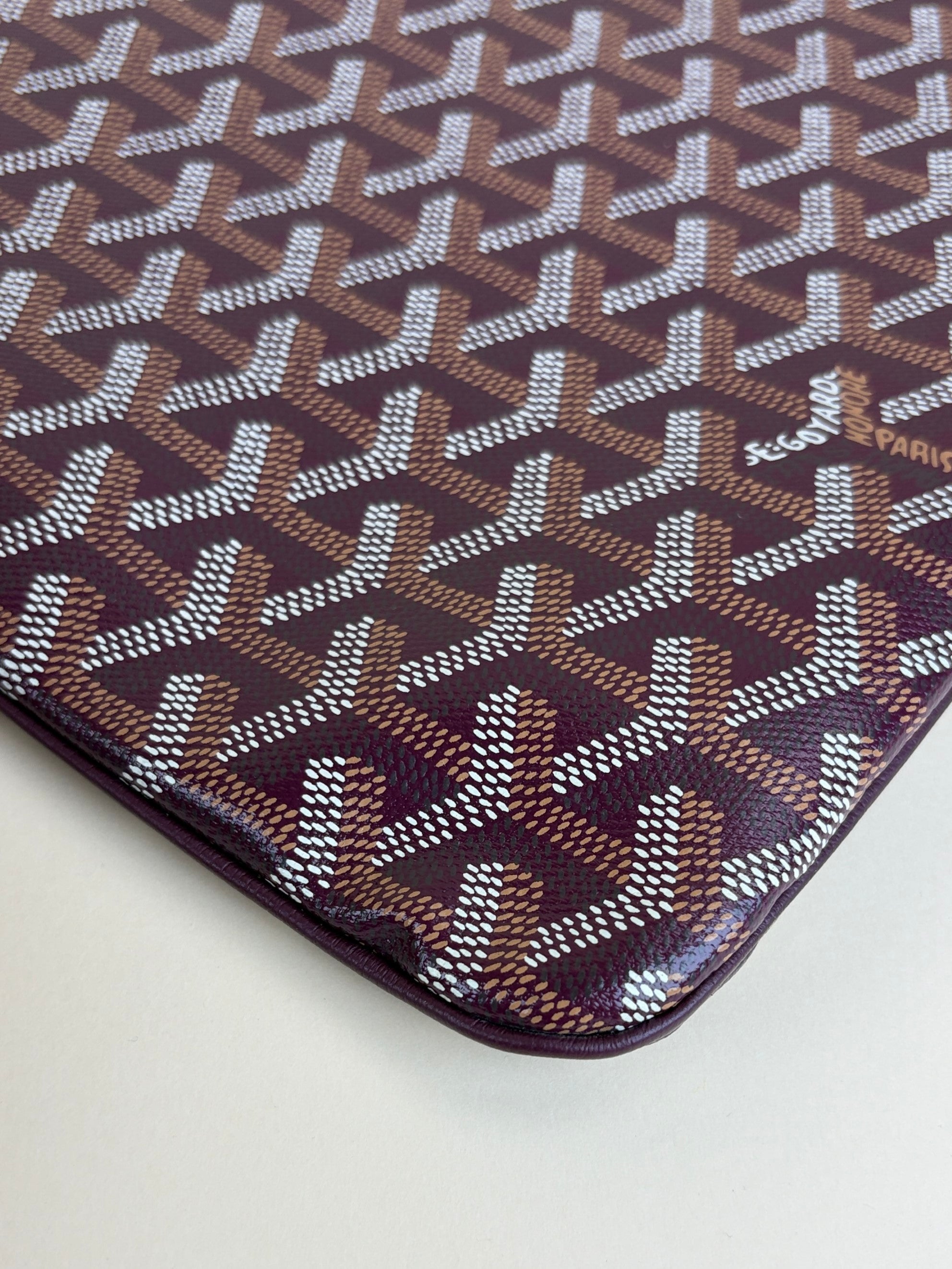 Goyard euro burgundy gabardine senat mgm pouch