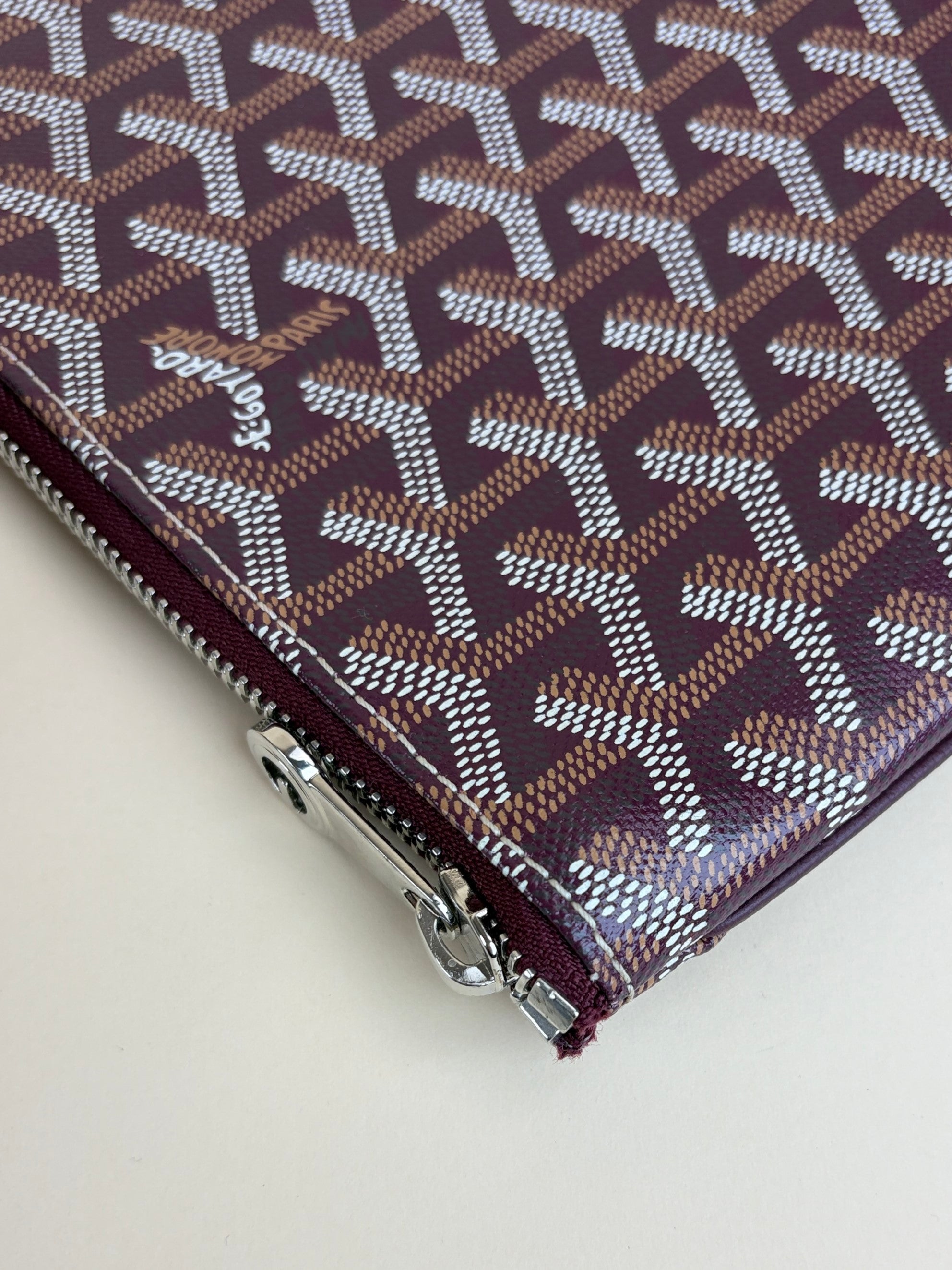 Goyard euro burgundy gabardine senat mgm pouch