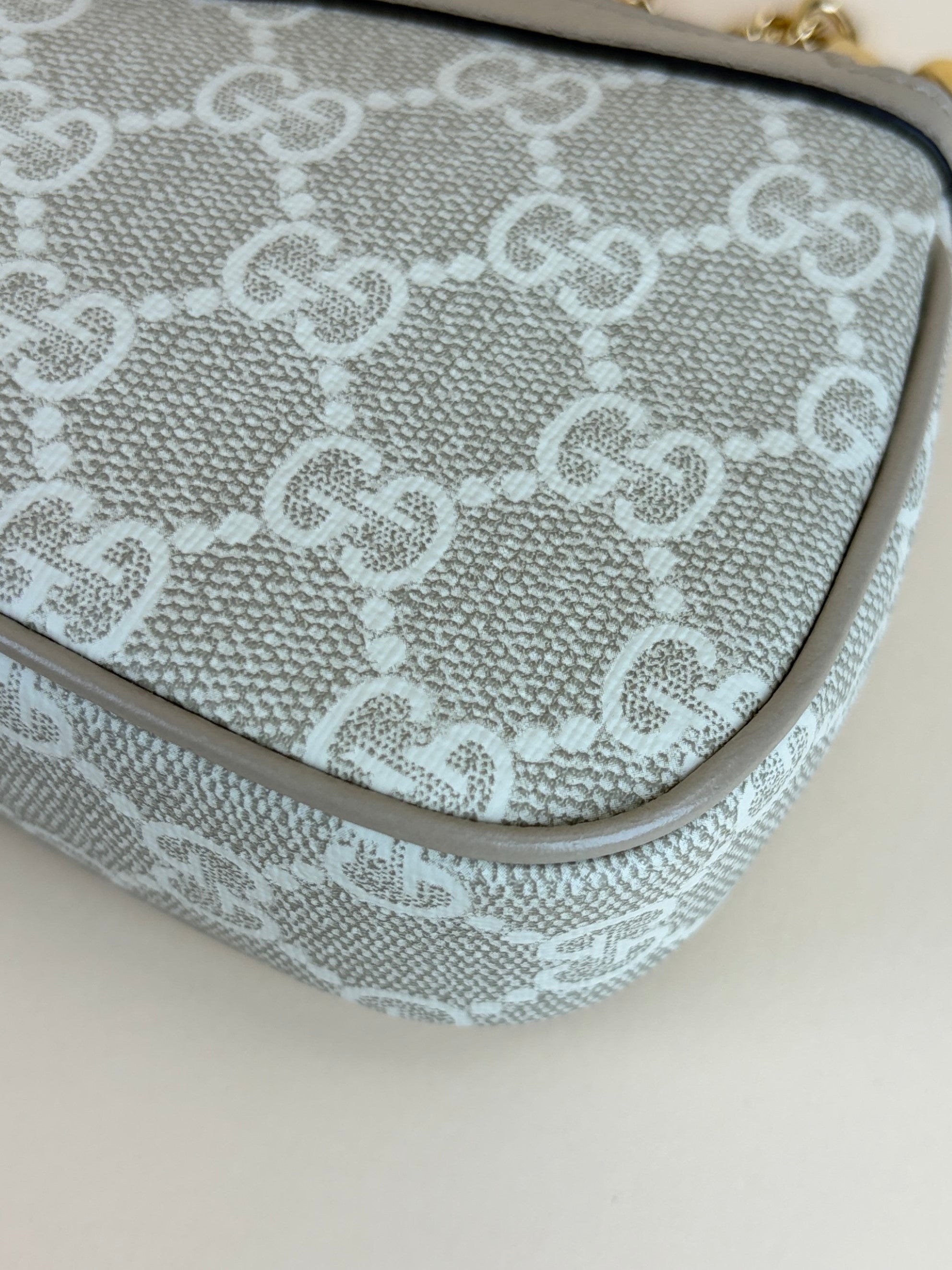 Gucci beige and white gg supreme canvas Ophidia mini bag