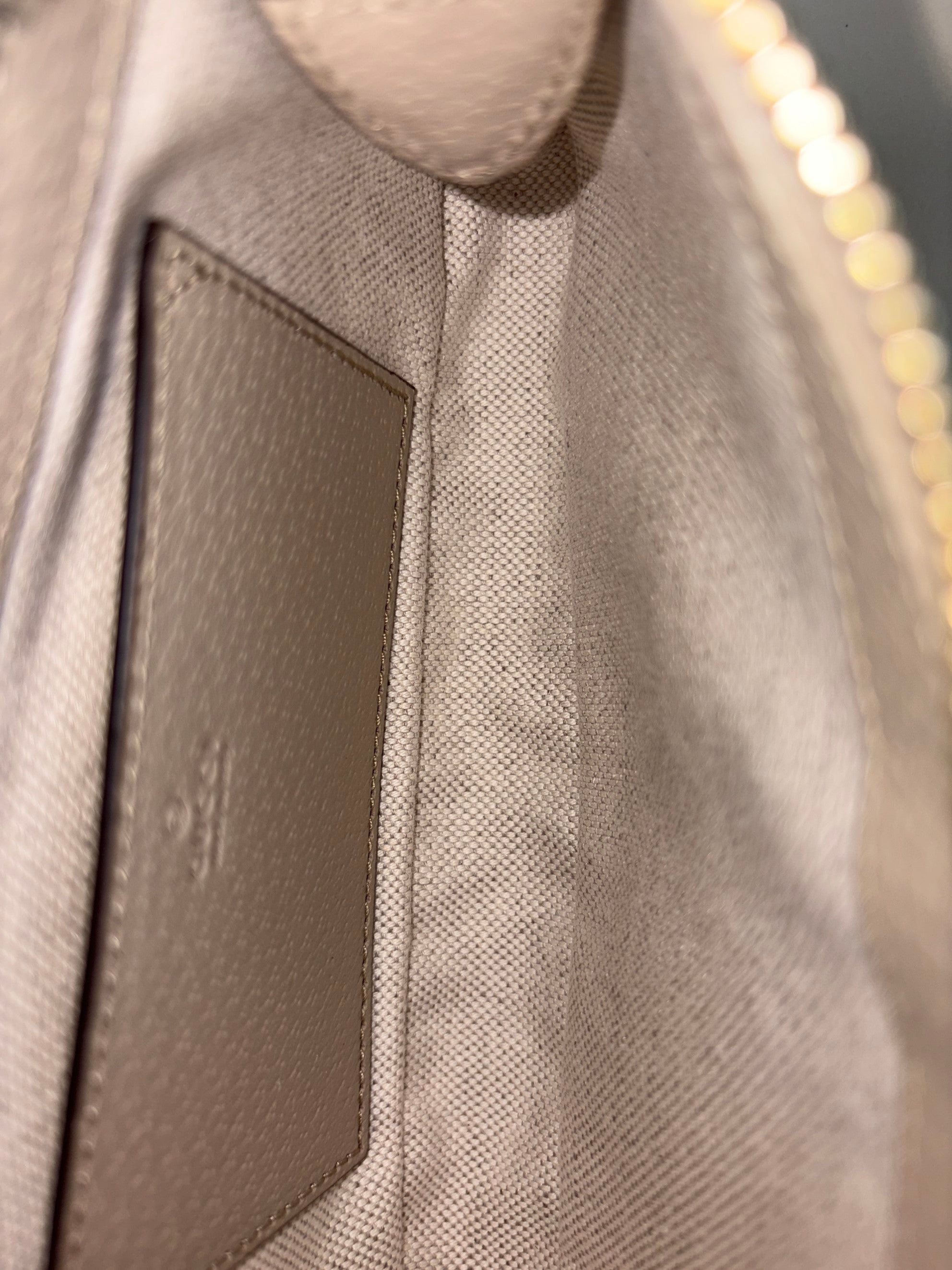 Gucci beige and white gg supreme canvas Ophidia mini bag