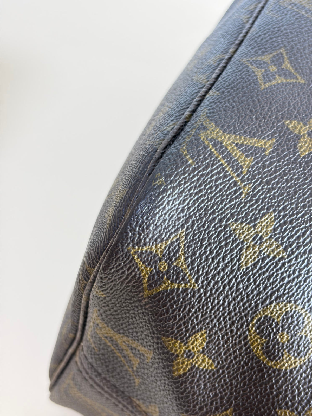 louis Vuitton never full canvas mm tote bag