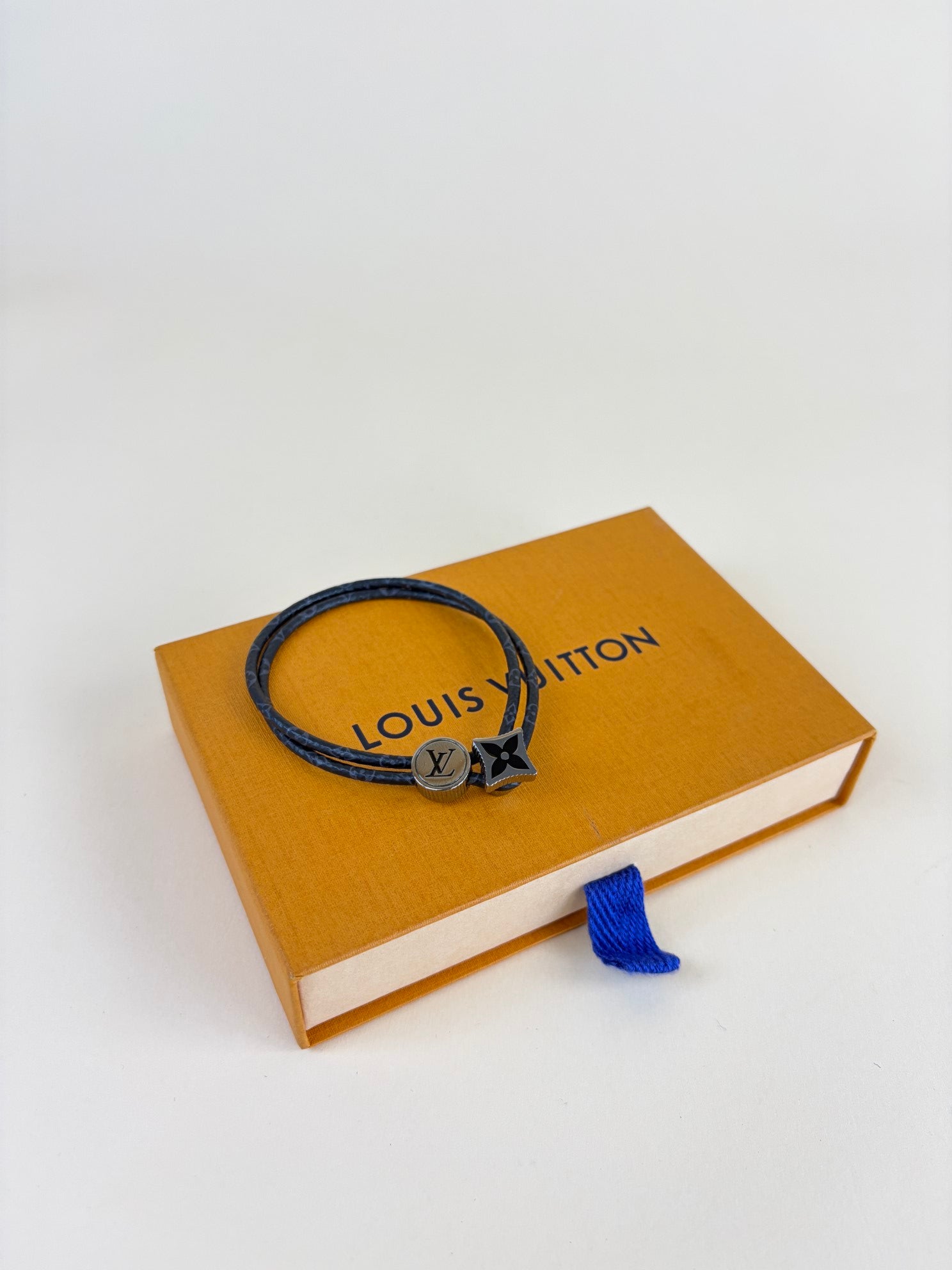 Louis Vuitton Black Monogram Eclipse Catch It Bracelet 21