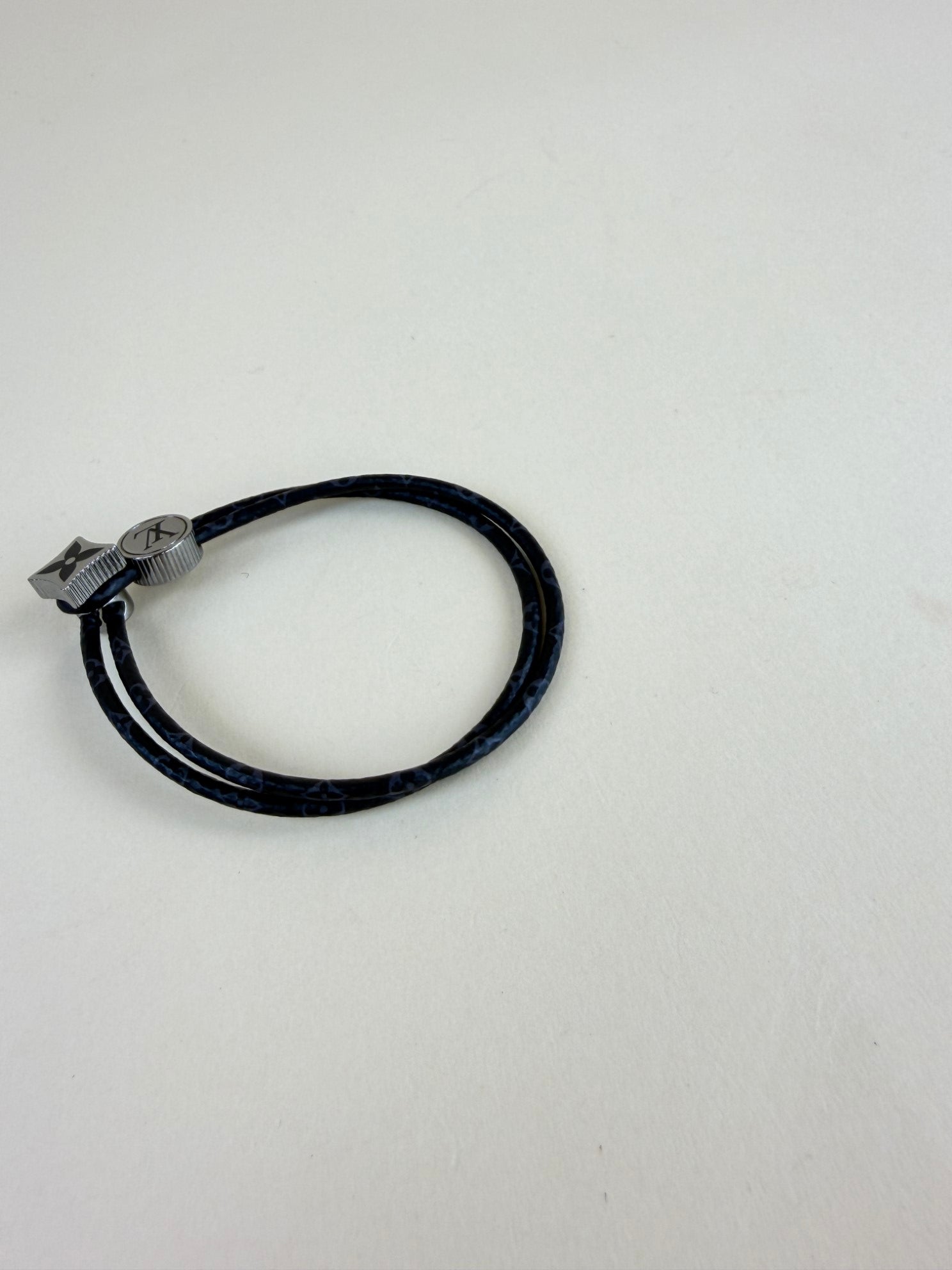 Louis Vuitton Black Monogram Eclipse Catch It Bracelet 21