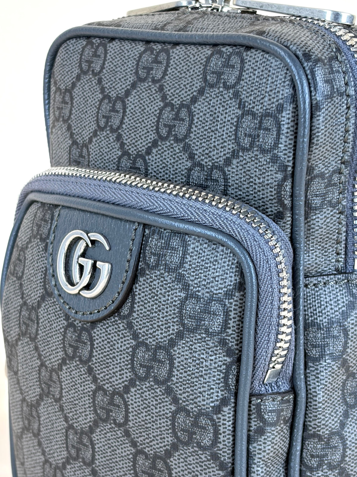 Gucci grey gg supreme ophedia mini