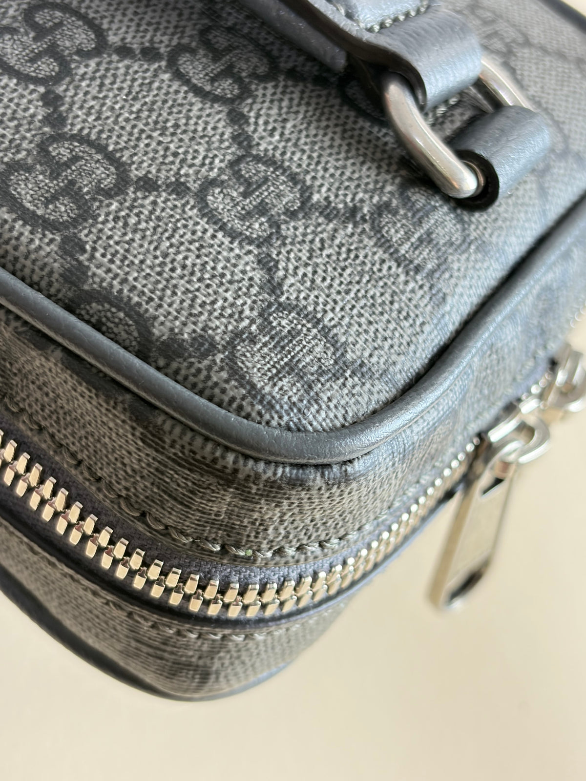 Gucci grey gg supreme ophedia mini