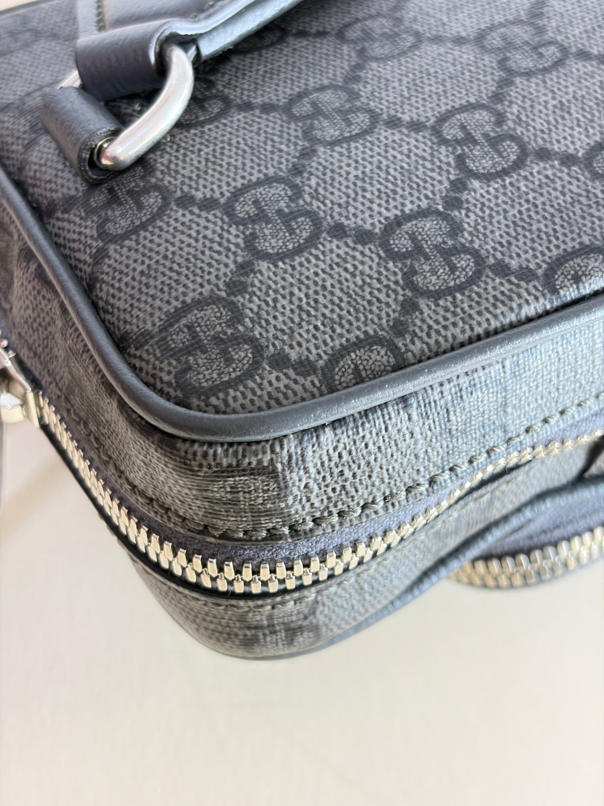 Gucci grey gg supreme ophedia mini