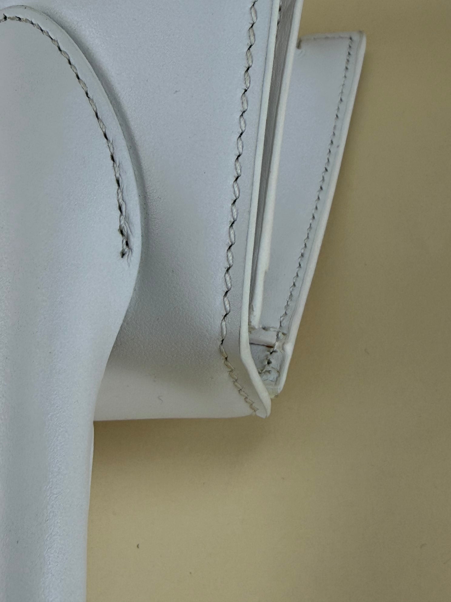 Jacquemus White Le Chiquito Medium Tote Bag with Strap