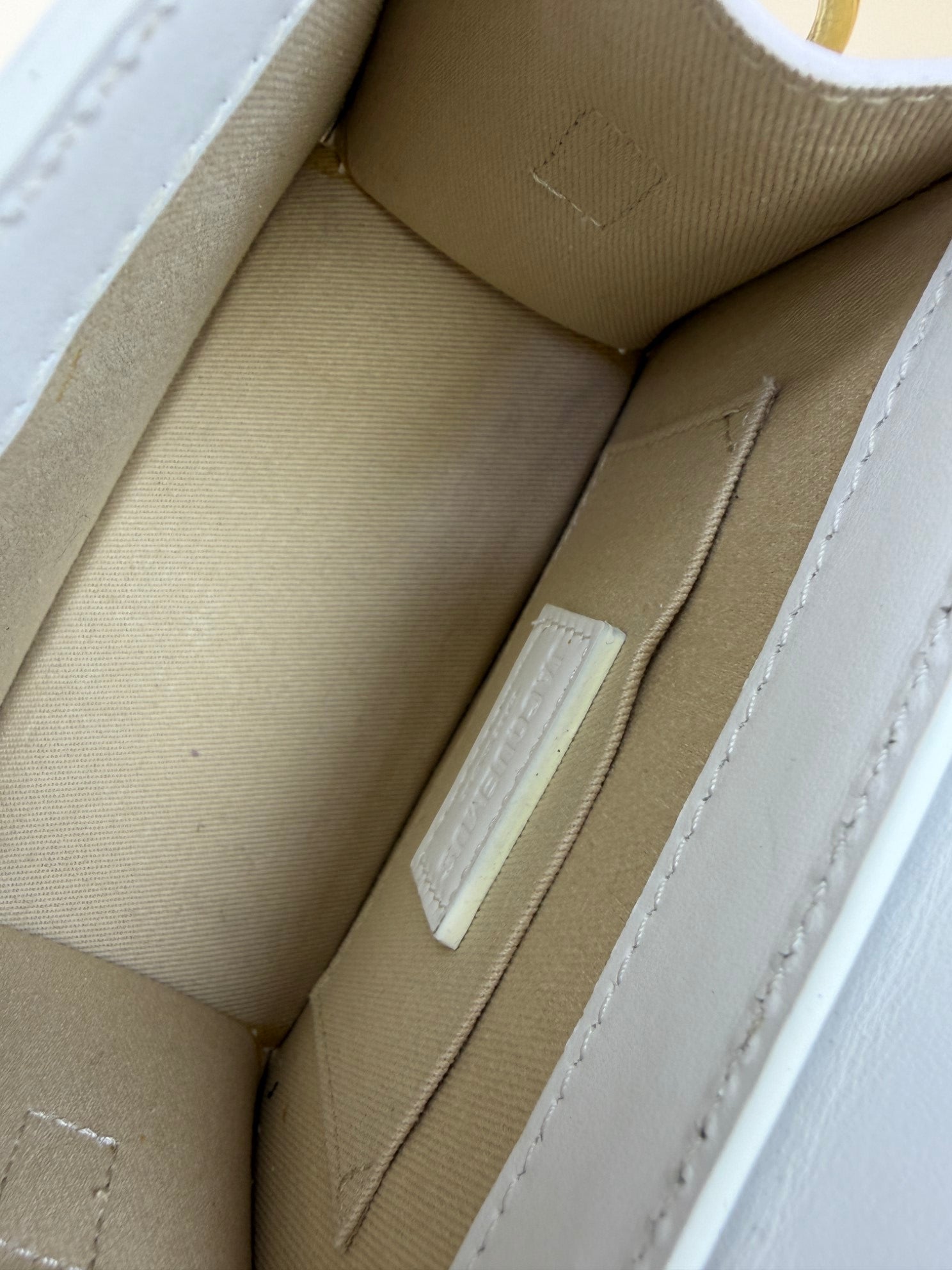 Jacquemus White Le Chiquito Medium Tote Bag with Strap