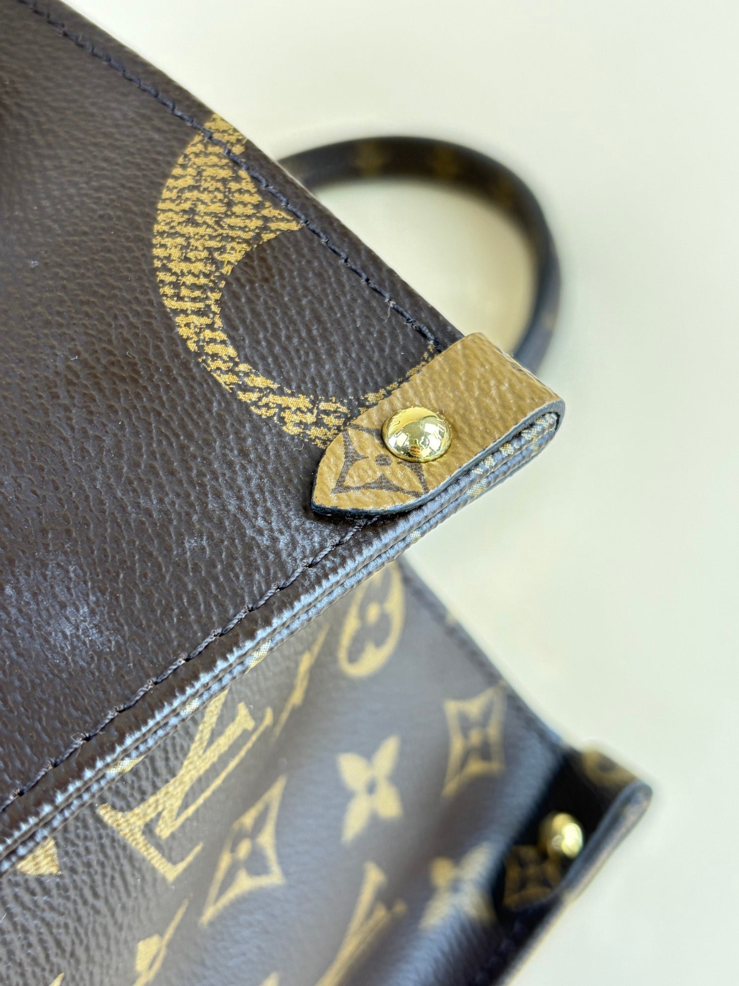 Louis Vuitton Monogram Onthego MM Bag