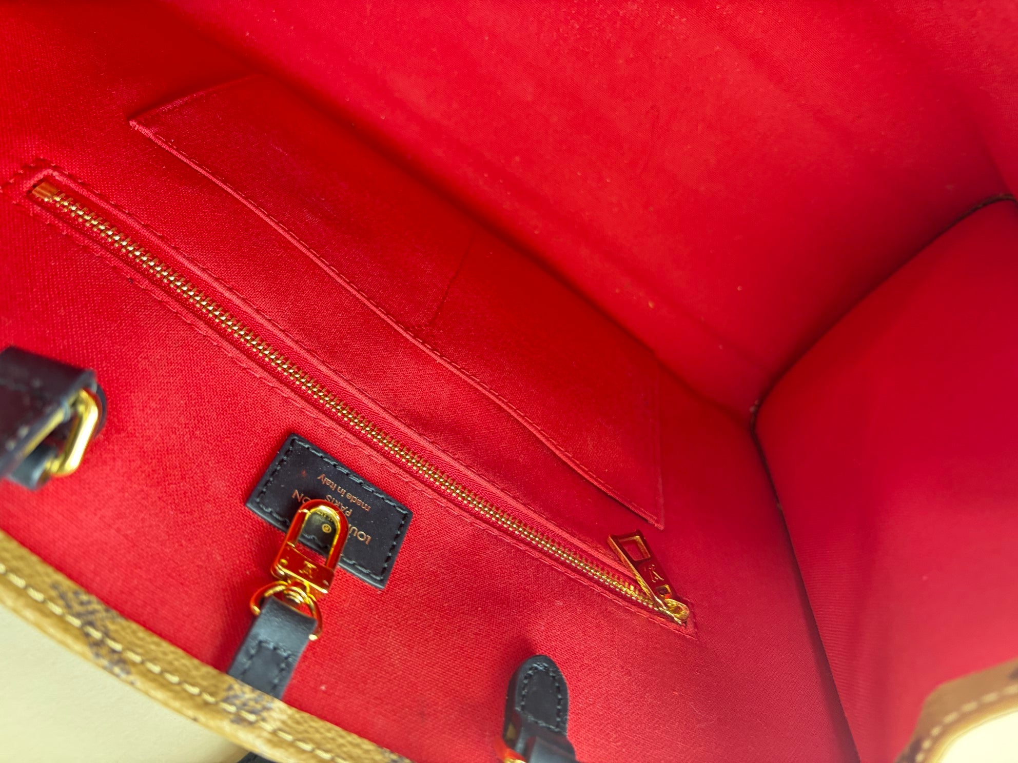 Louis Vuitton Monogram Onthego MM Bag