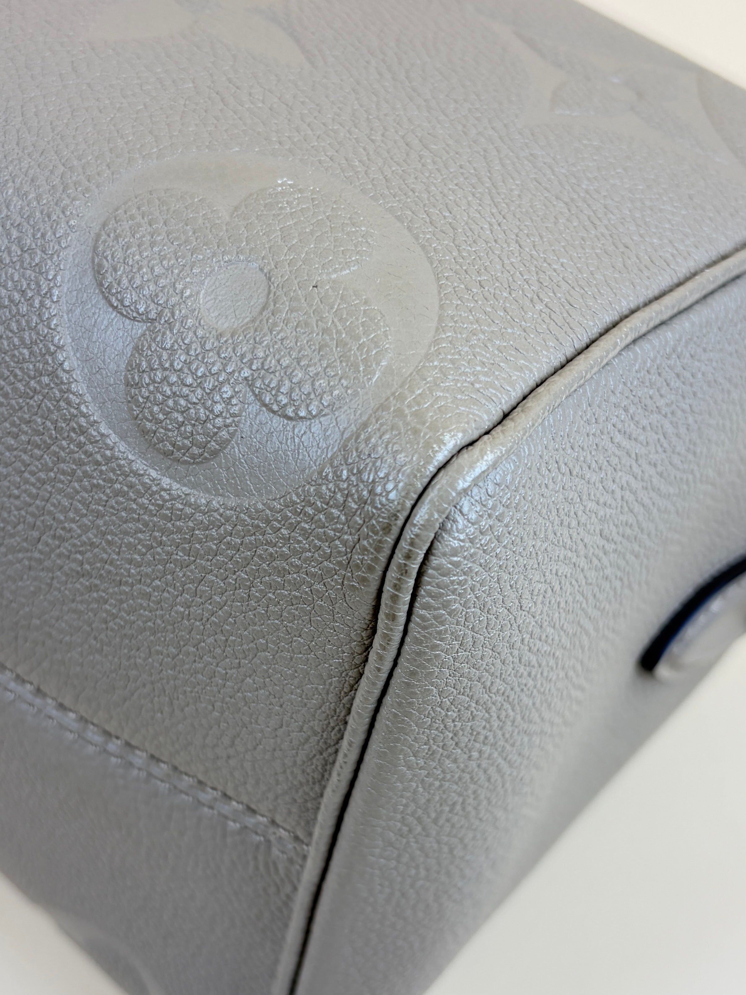 louis Vuitton turtledove monogram empreinte speedy bandouliere 25