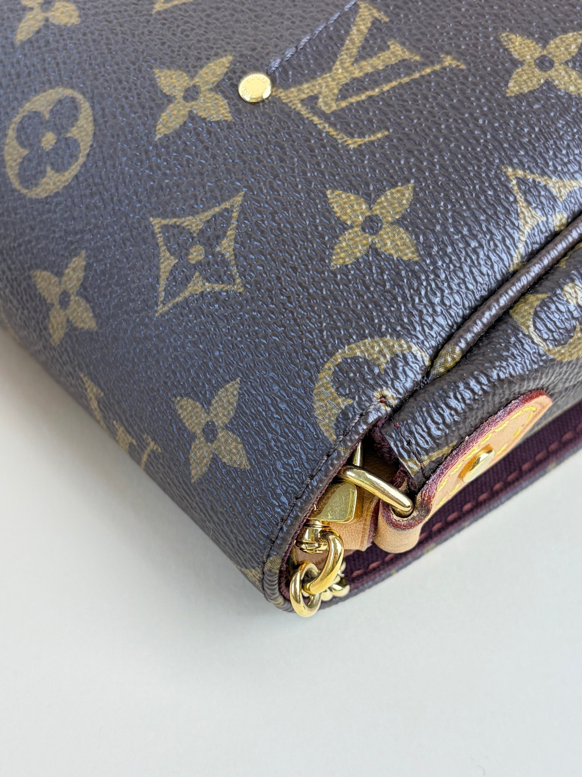 Louis Vuitton Monogram canvas favorite mm bag