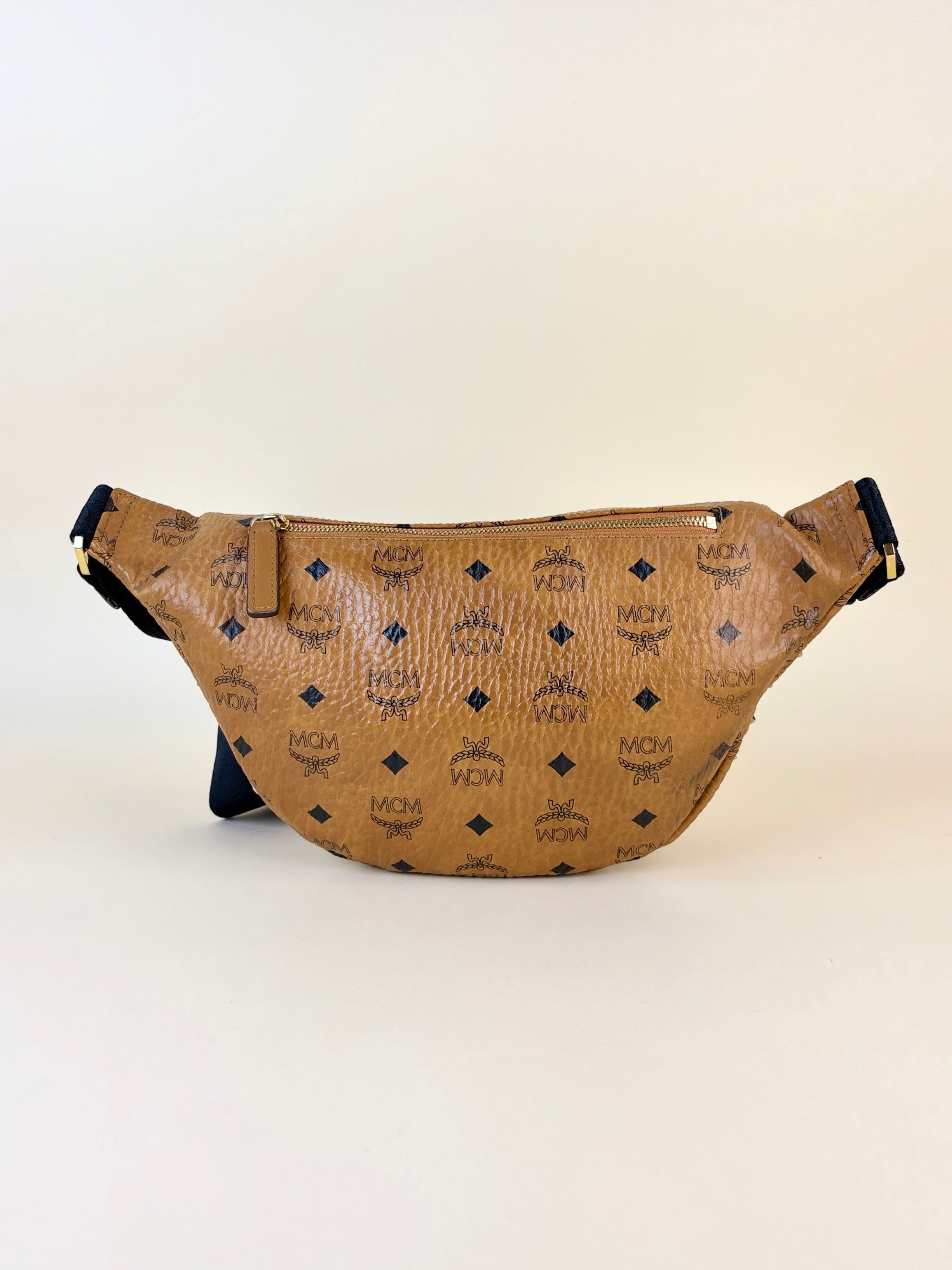 MCM cognac fursten visitors studded outhine Camel larag belt bag