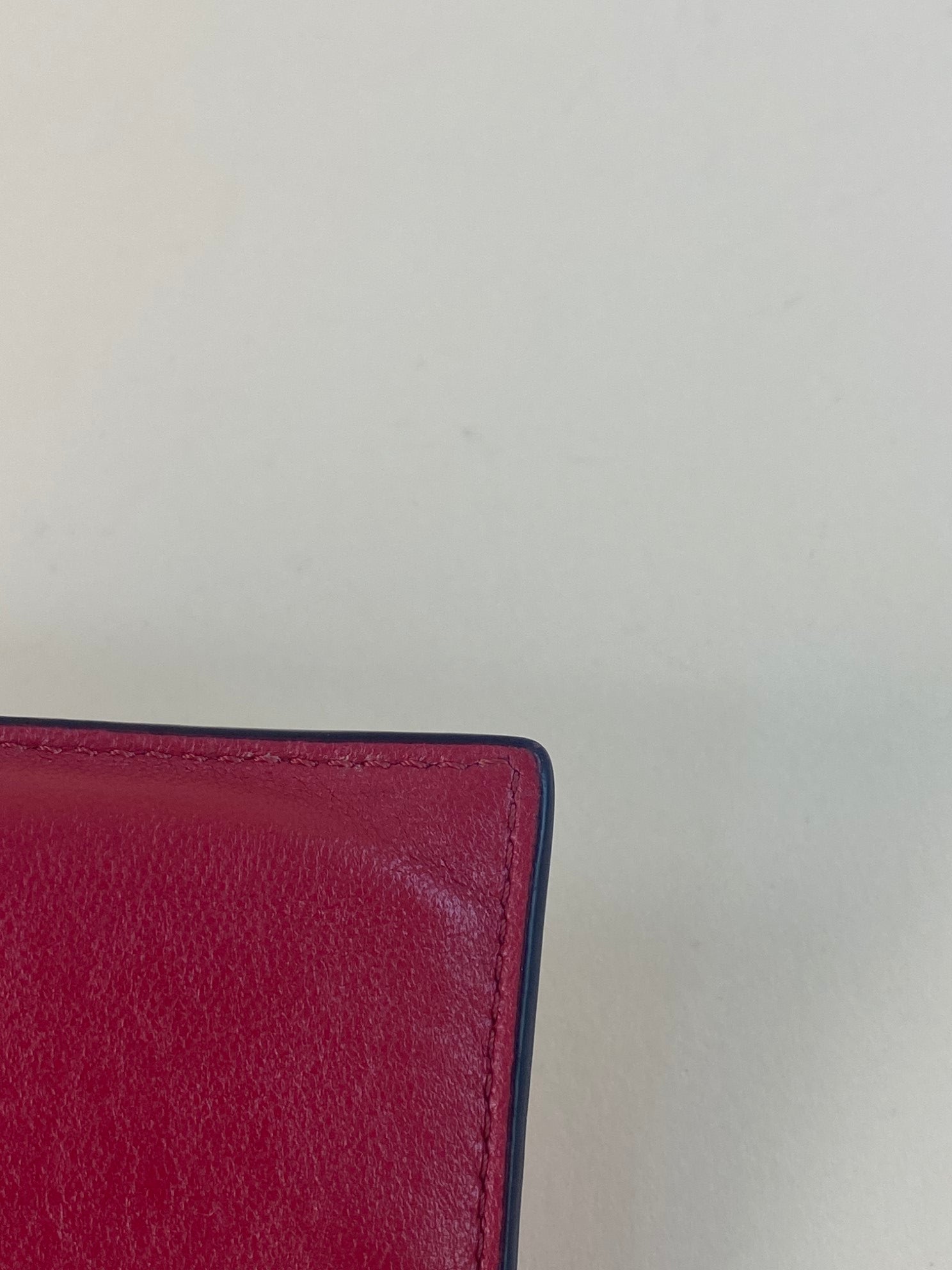 Valentino v logo walks zip red card holder